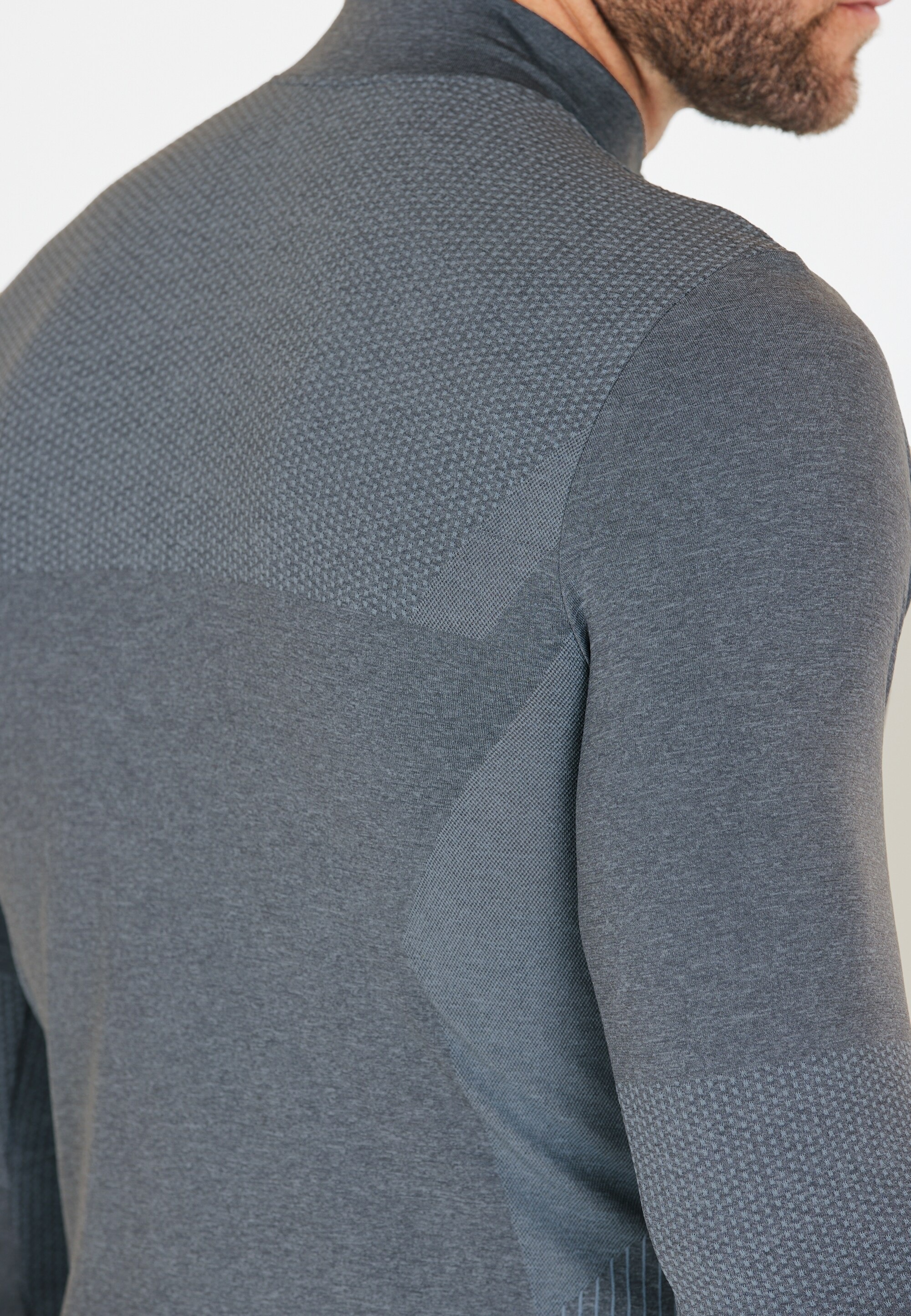 ENDURANCE Funktionsshirt »Jaro«, (1 tlg.), mit maximaler Bewegungsfreiheit