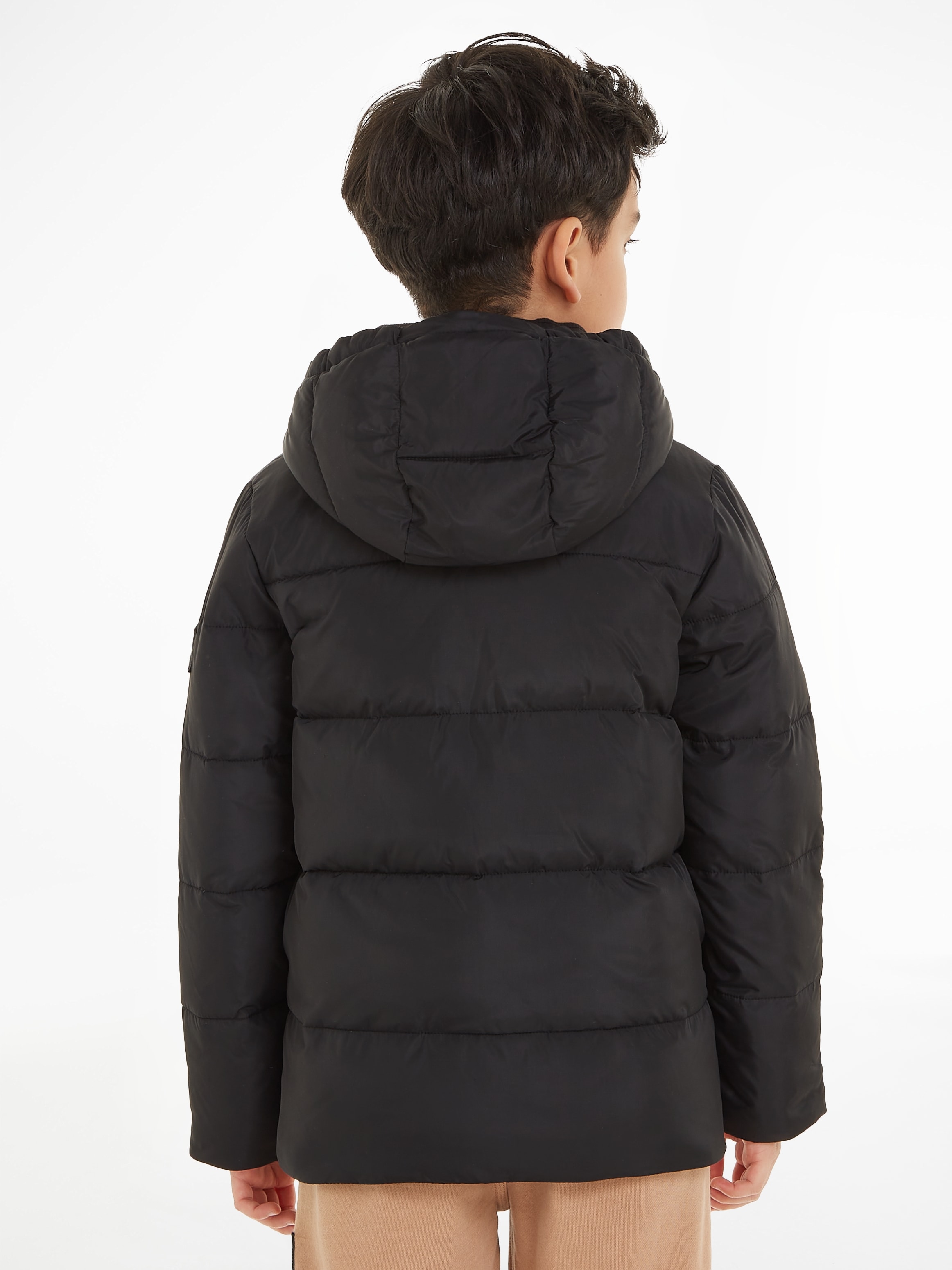 Calvin Klein Jeans Winterjacke »ESSENTIAL PUFFER JACKET«, mit Kapuze, für Kinder bis 16 Jahre und Calvin Klein Markenlabel