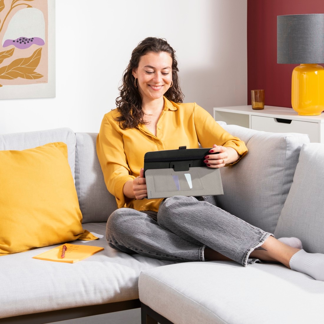 Hama Tablet-Hülle »Schutzhülle "Velvet" für Tablets 24 - 28 cm (9.5 - 11")« mit Einsteckfächer, universell