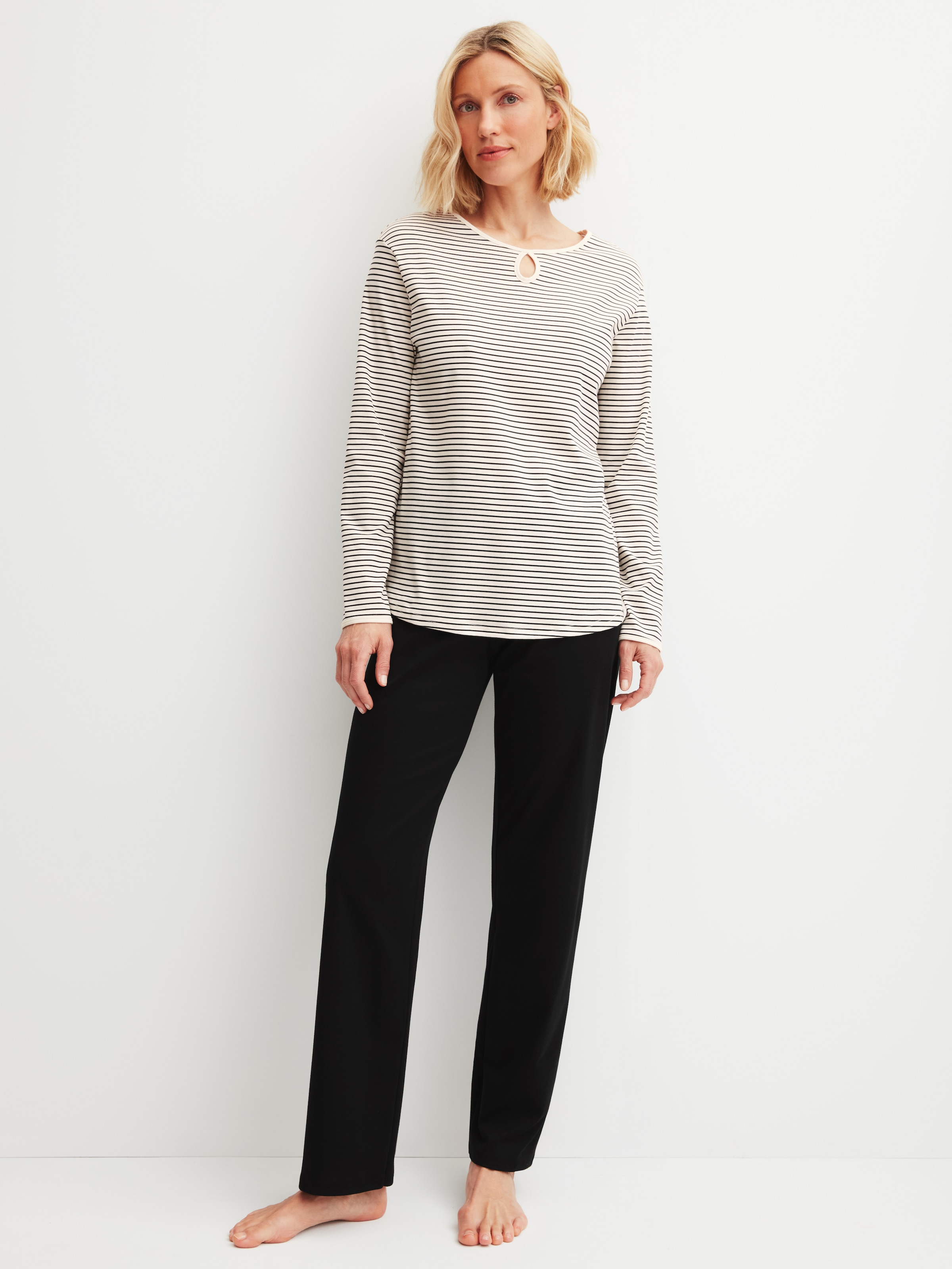 CALIDA Schlafanzug "Sweet Dreams" 2 tlg. lockere Passform, Rundhals, Interl günstig online kaufen