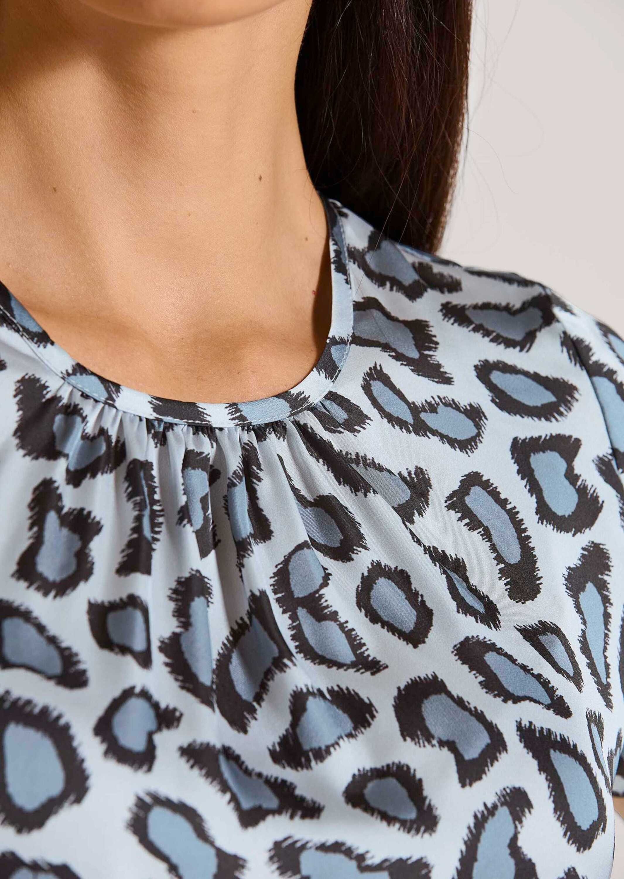MADELEINE Kurzarmbluse »Druckbluse Rundhals-Bluse mit Unikat-Print«