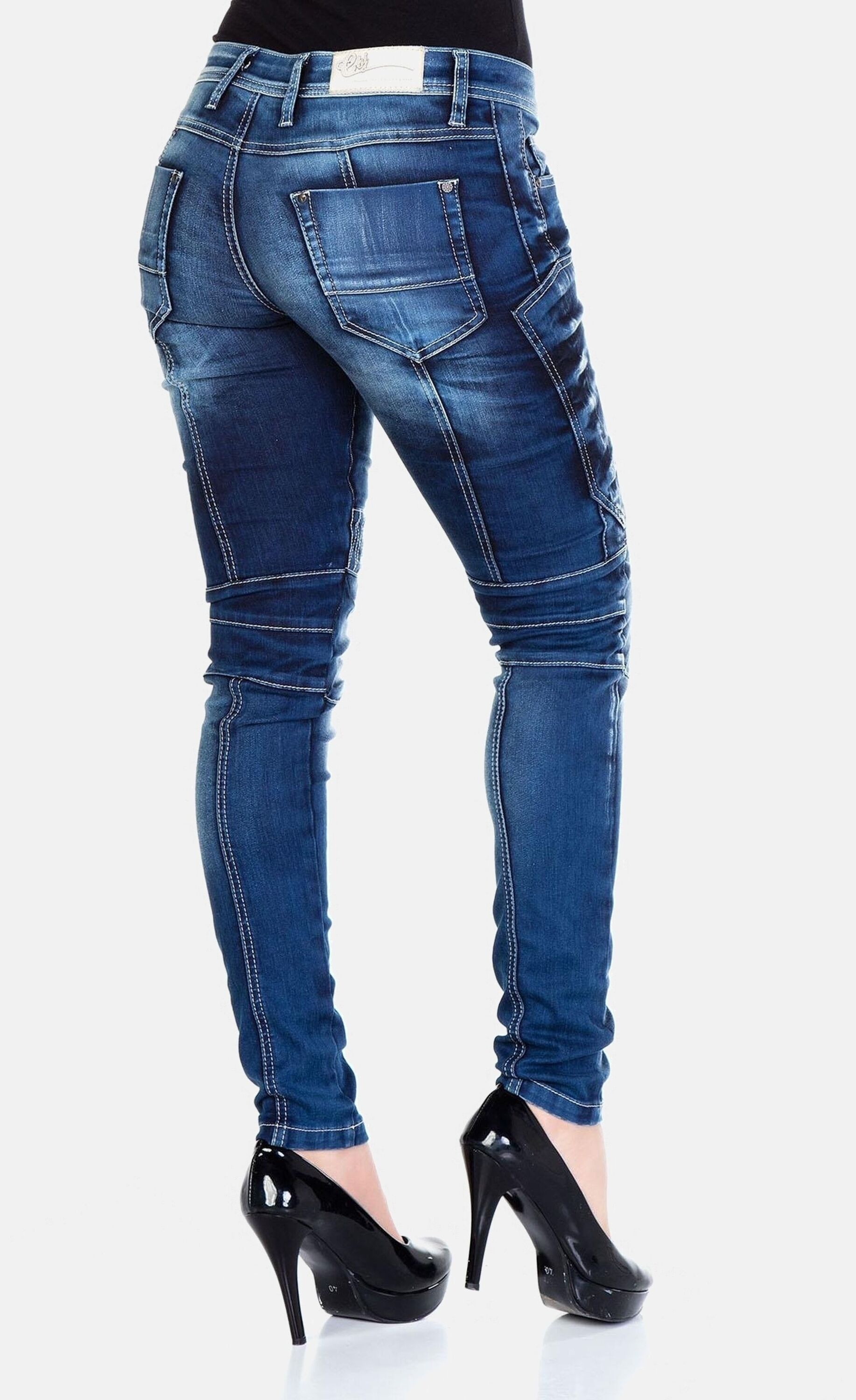 Cipo & Baxx Skinny-fit-Jeans »Jeans«, mit Knopfleiste und Ziernähten, WD-255