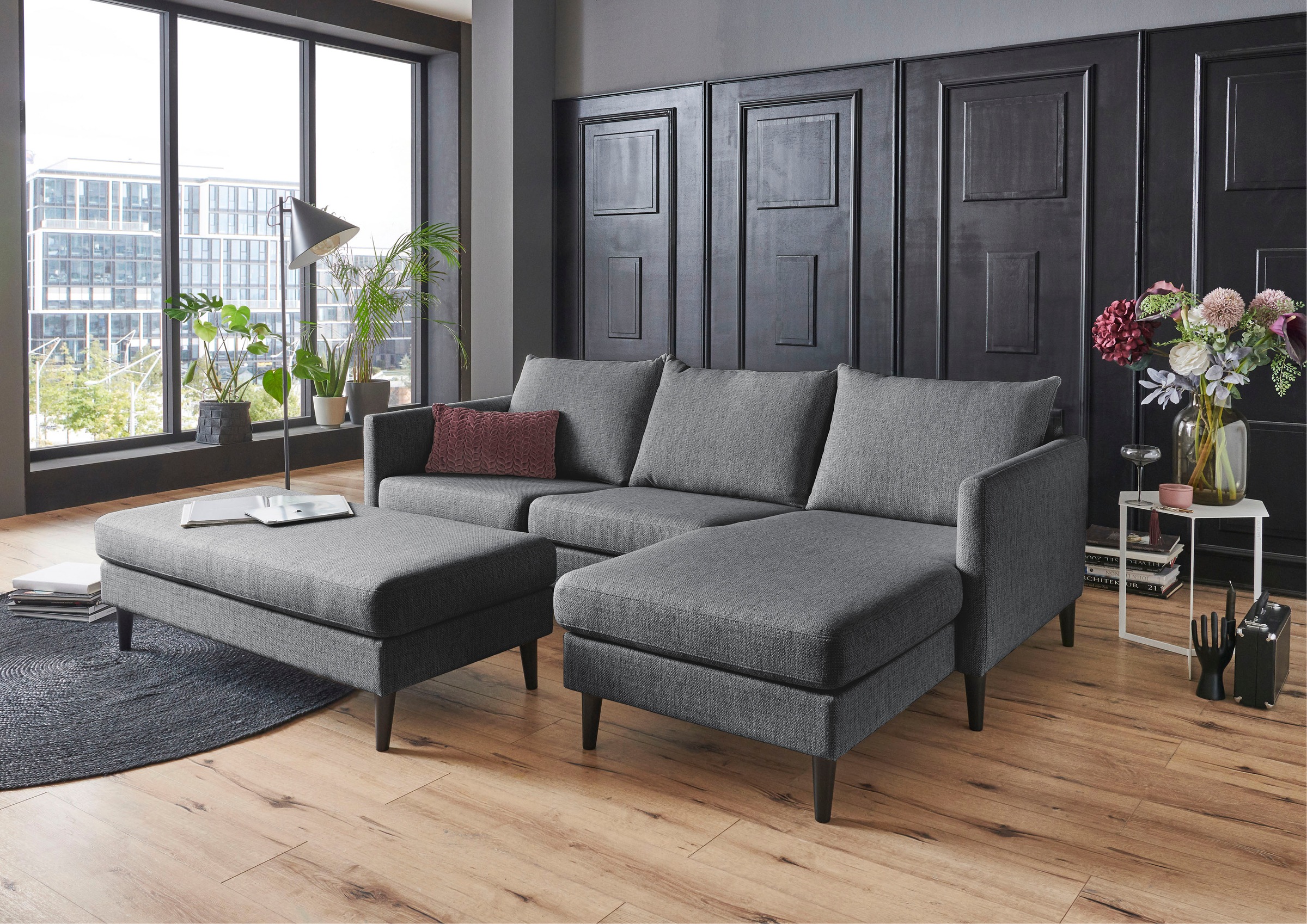 Hocker "Rekvik", grau (anthrazit), B:133cm H:42cm T:63cm, ATLANTIC HOME COLLECTION, Hocker, Hocker, XXL-Hocker, mit Massivholzfüßen, passend zur Rekvik-Serie 2