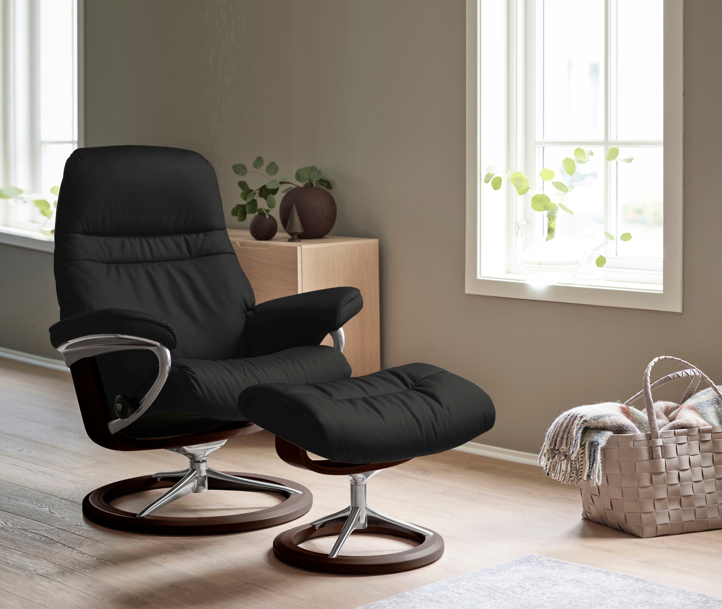 Stressless Relaxsessel "Sunrise" Relaxsessel mit Hocker, mit Signature Base, Größe M, Gestell Braun, in 2 Lederqualitäten lieferbar