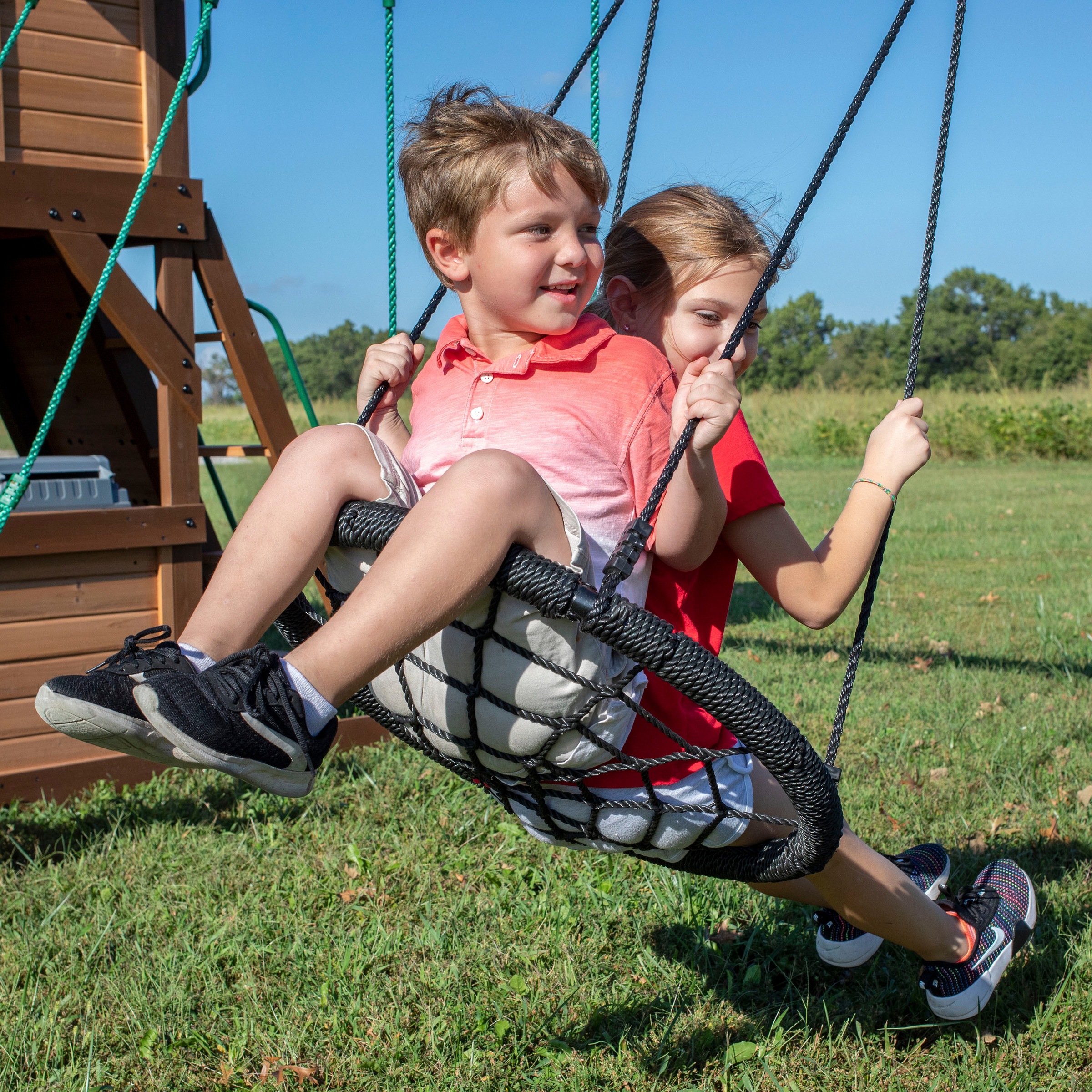 Backyard Discovery Spielturm »Cedar Cove«, mit Schaukeln, Rutsche und Aussichtsturm