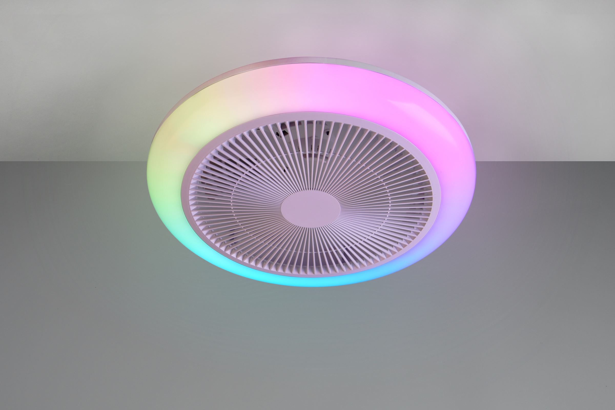 REALITY Leuchten LED Deckenleuchte »HOLMSUND mit Ventilator, Deckenventilator mit RGB Licht Farbwechsel« LED-Board 1 Stk. RGB | warmweiß - kaltweiß 3-Stufen Ventilator Kinderzimmer Fernbedienung dimmen + buntes Licht