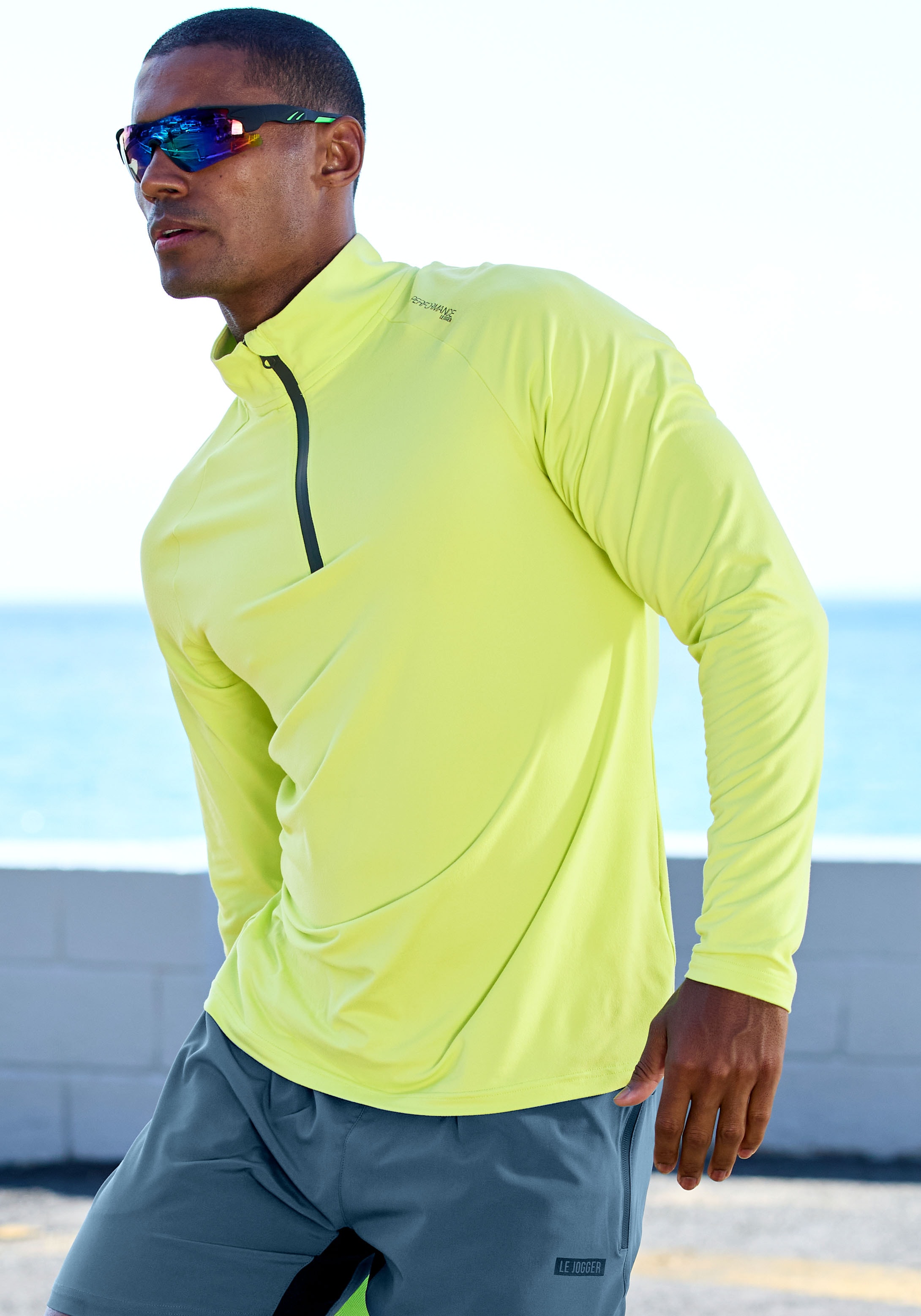 Le Jogger Performance Funktionsshirt mit Stehkragen und Reißverschluss