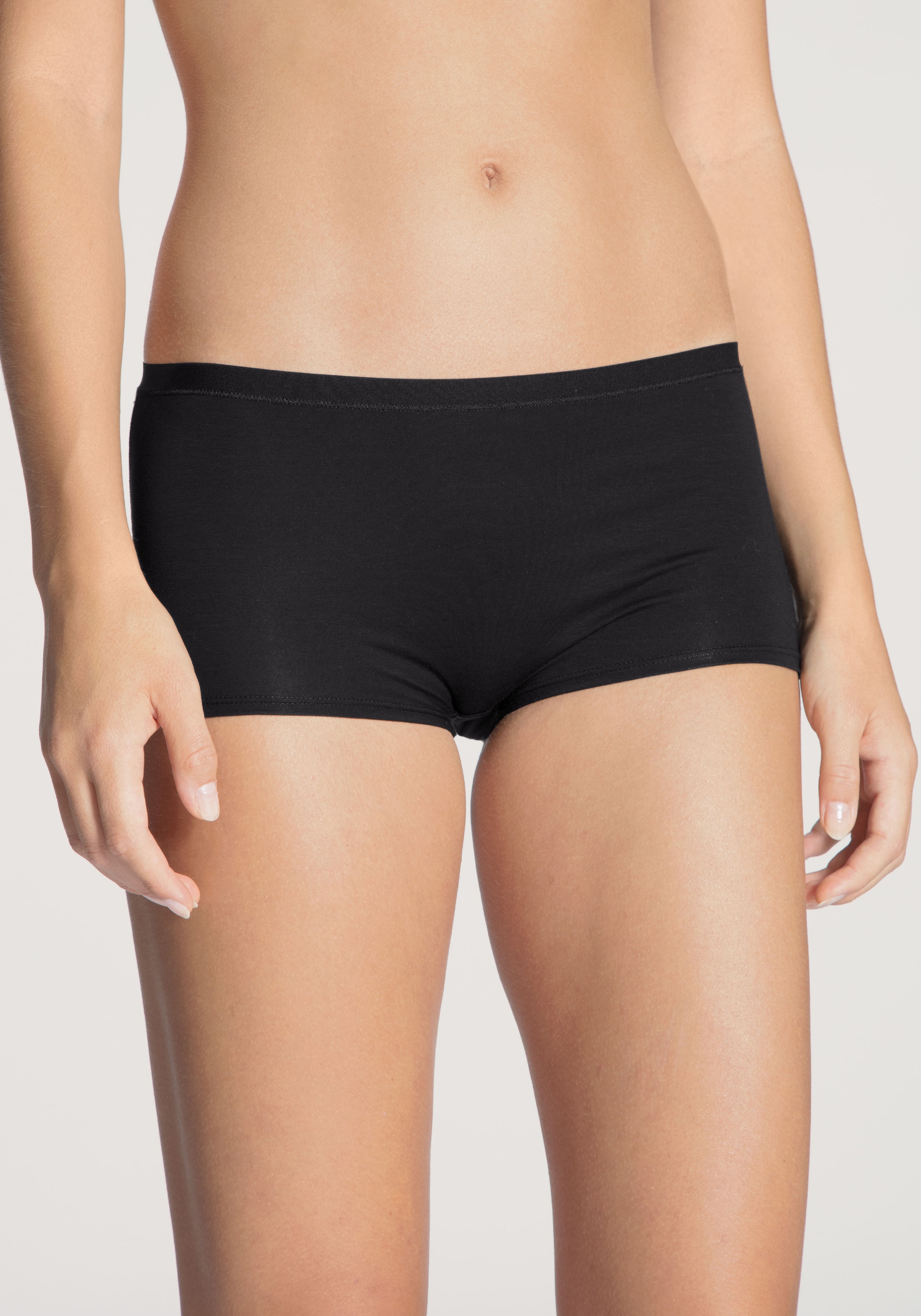 CALIDA Panty "Natural Comfort", mit natürlichem Glanz und glattem Griff