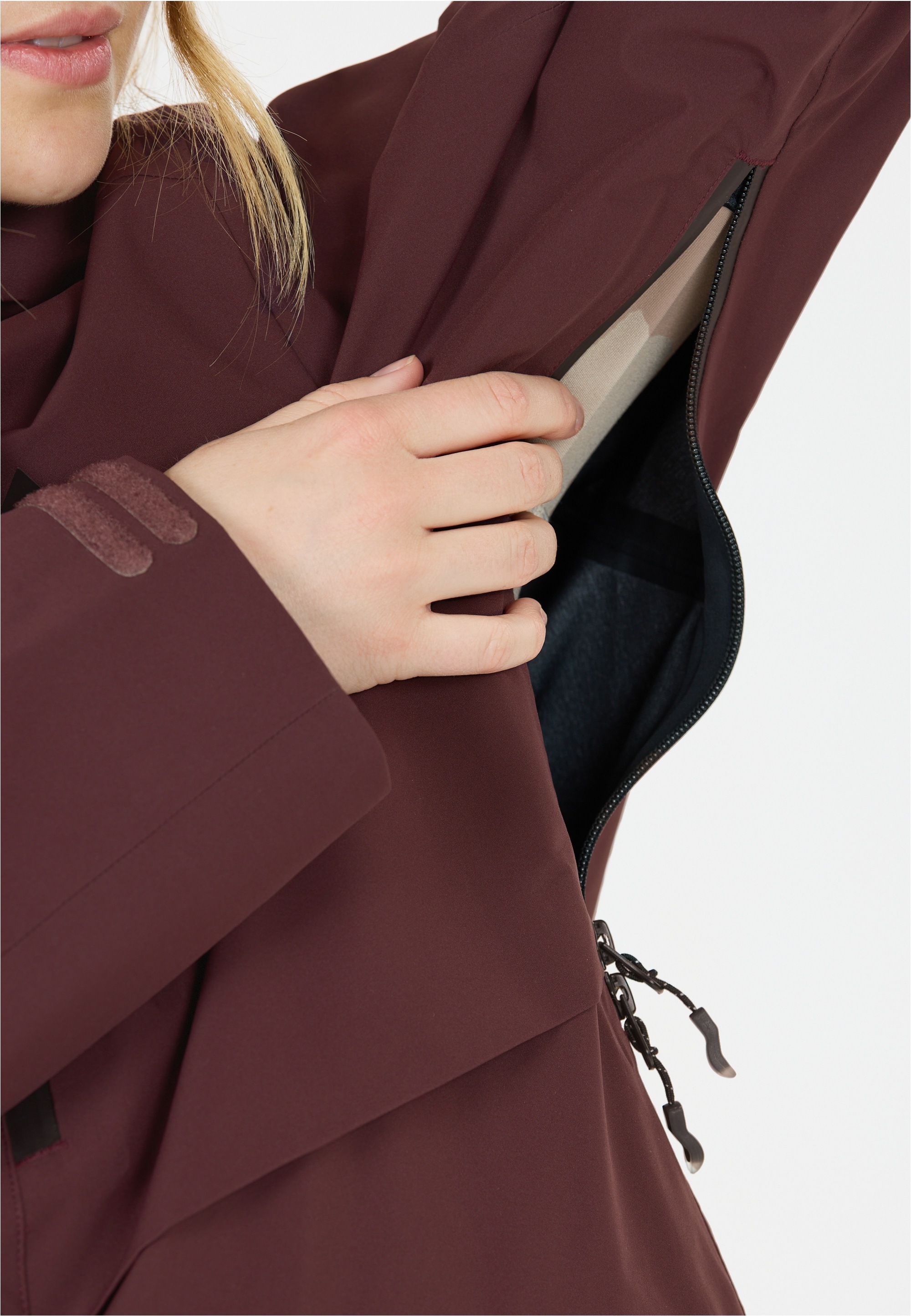 WHISTLER Skijacke »Waitoro« mit Bionic Finish DWR-Technologie