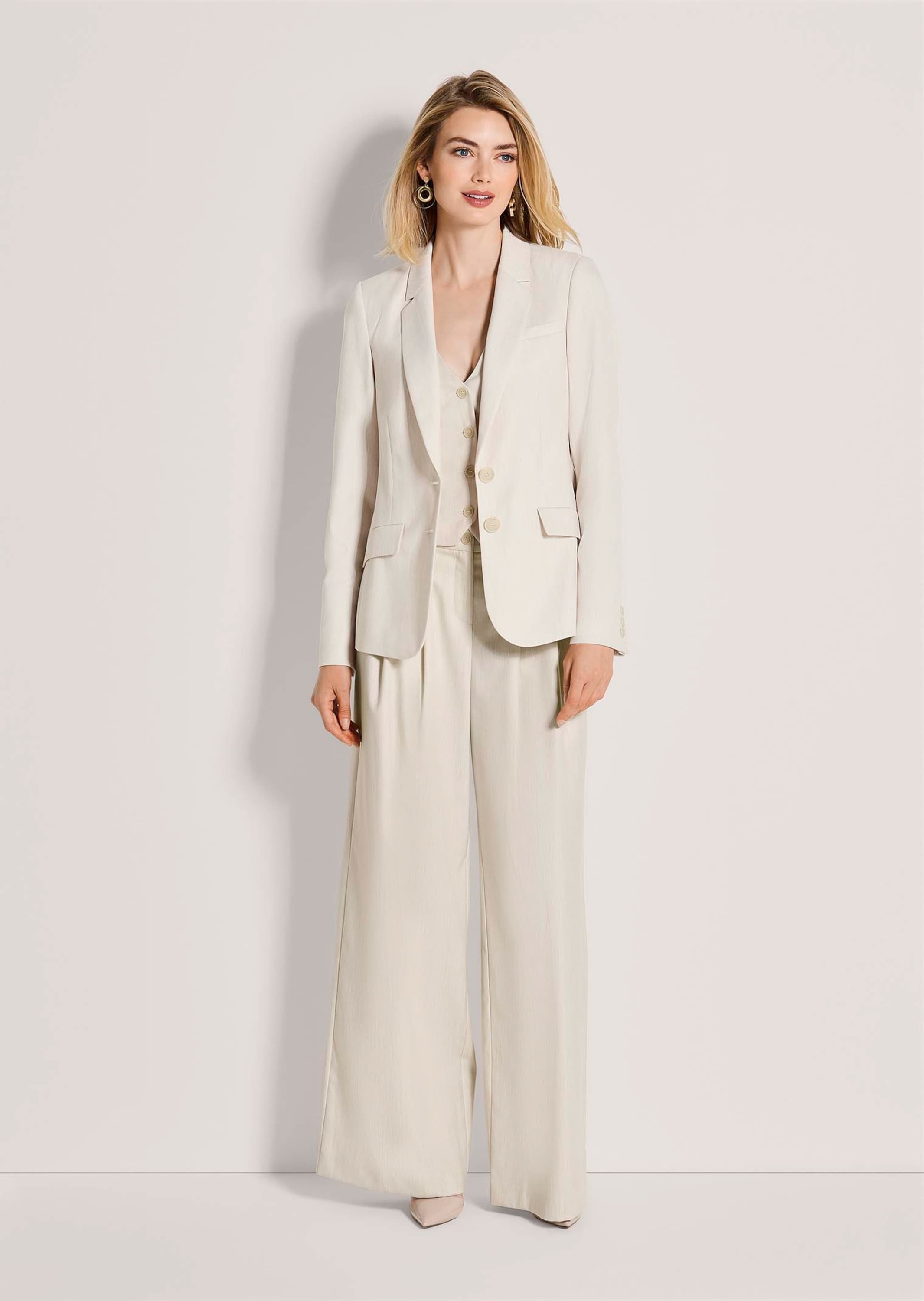 MADELEINE Jackenblazer "Blazer Moderner Einreiher mit Reverskragen" Knopfde günstig online kaufen