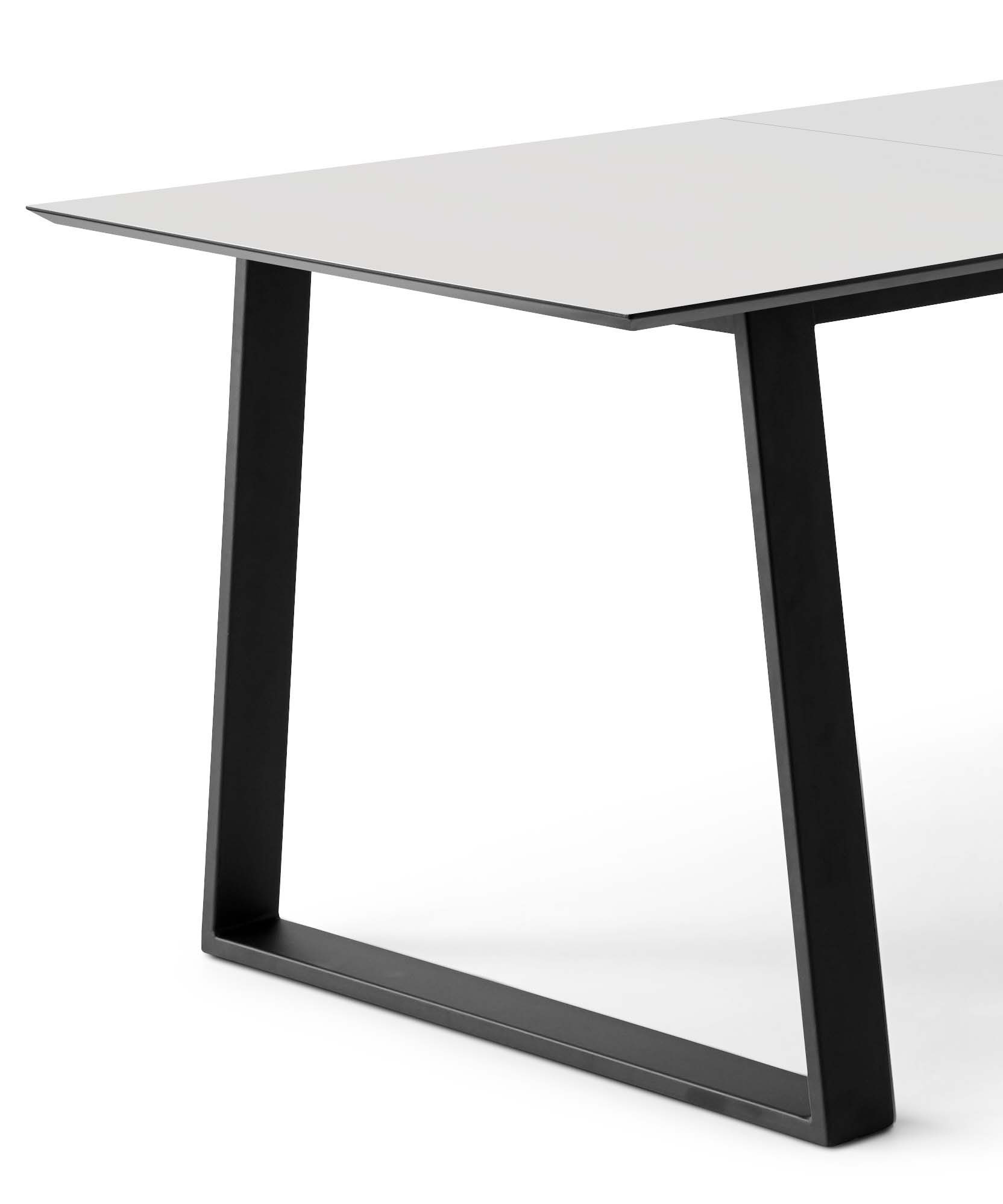 Hammel Furniture Esstisch »Meza Designtisch mit Auszugsfunktion und 2 Einlegeplatten«, (1 St.), rechteckige Tischplatte MDF, Trapez Metallgestell