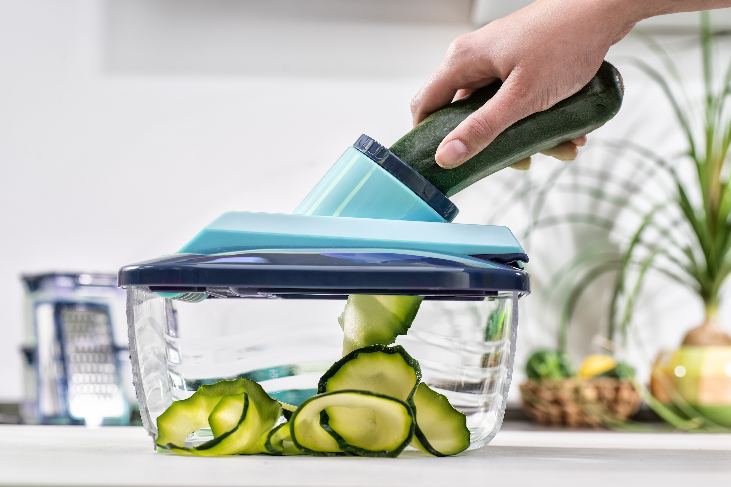 Genius Gemüseschneider »Nicer Dicer Chef, Set 15-tlg., schneiden/reiben, alles mit einem Gerät«, f. Würfel, Stifte, Scheiben, Streifen, Juliettis, Spiralen u. Julienne