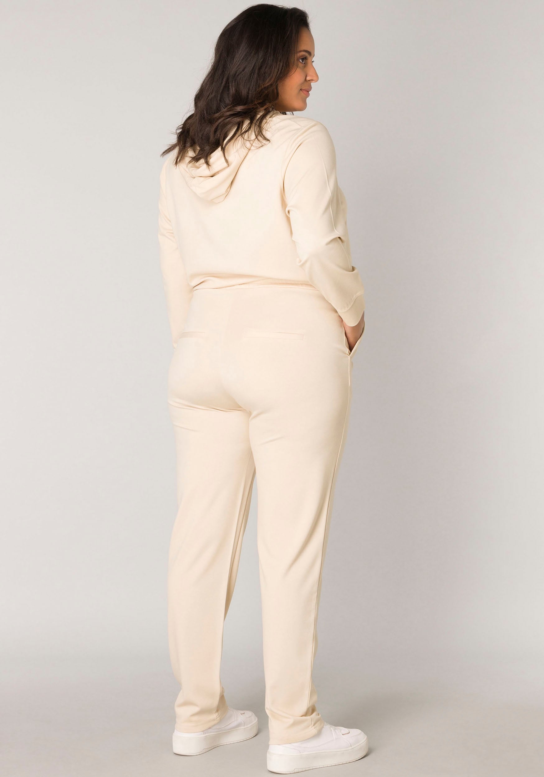Base Level Curvy Sweathose »BAS-YOANNA«