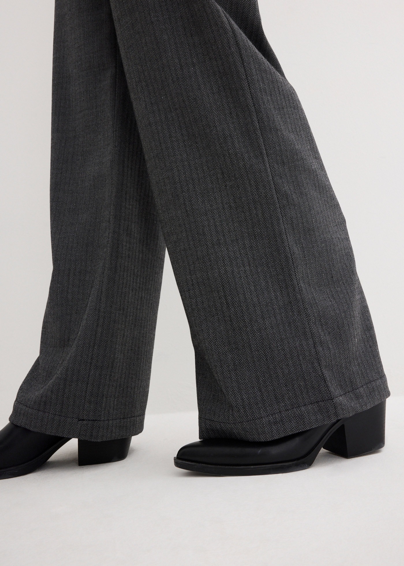 bonprix Palazzohose  aus Viskose, lockere Passform, mit Bequembund, casual Stil