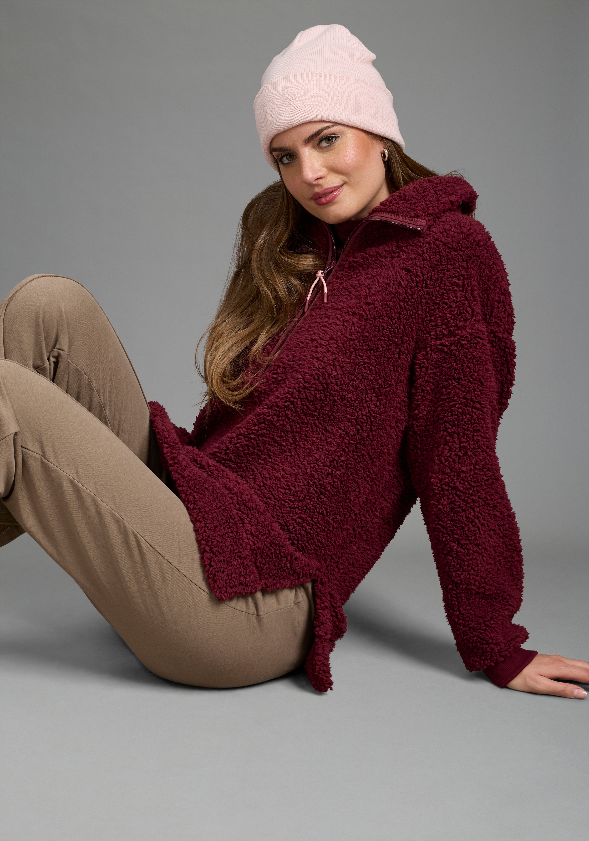 Laura Scott Fleecepullover, 1 aus kuscheligem Teddyfleece mit Troyerkragen und Reißverschluss
