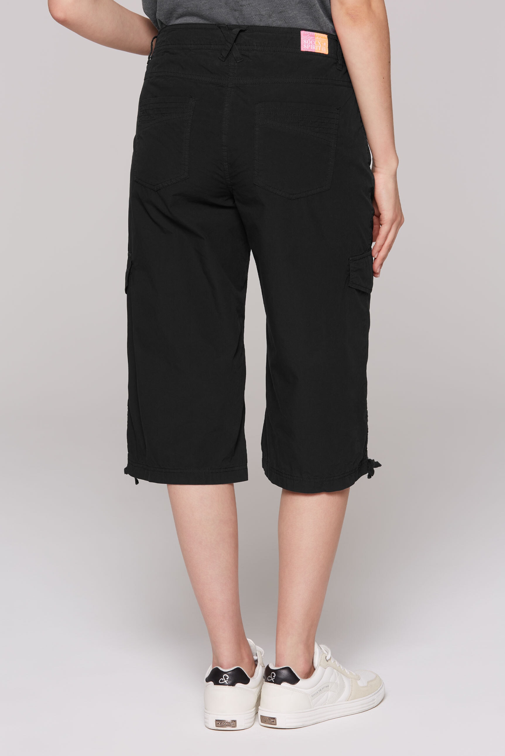 SOCCX Shorts, mit Bindeband am Saum