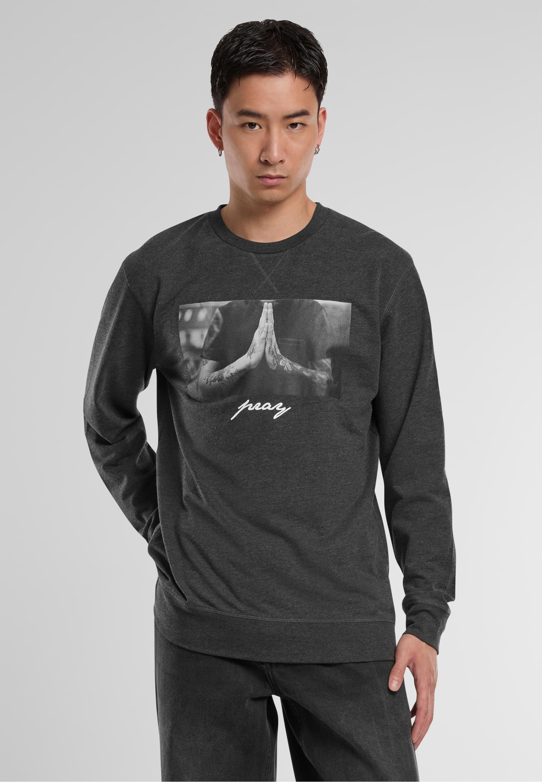 MisterTee Rundhalspullover »MisterTee Herren Pray Crewneck«, (1 tlg.)