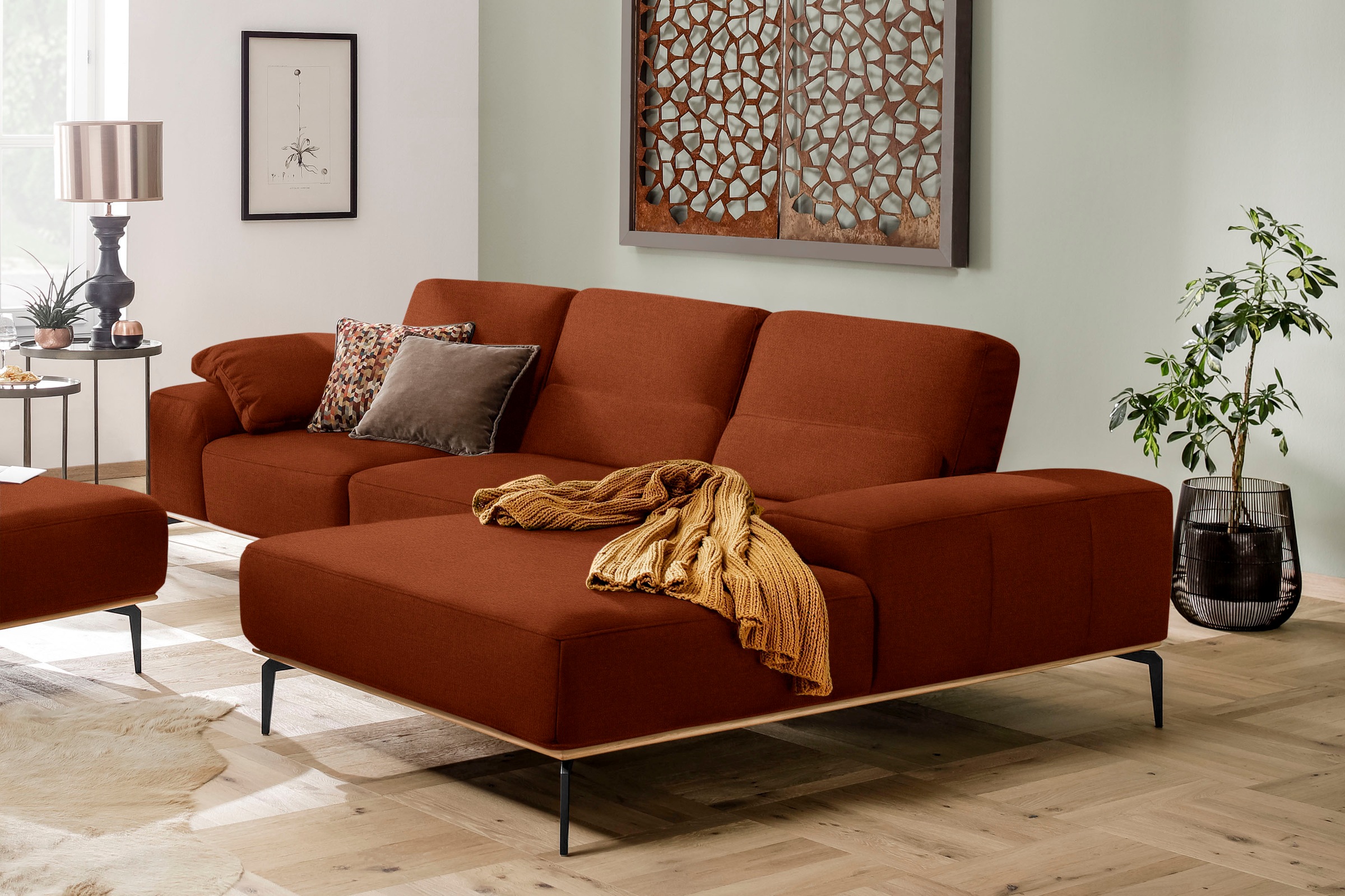W.SCHILLIG Ecksofa "run, Designsofa mit tollem Sitzkomfort, bequem, L-Form" mit Holzsockel, Füße in Schwarz pulverbeschichtet, Breite 299 cm