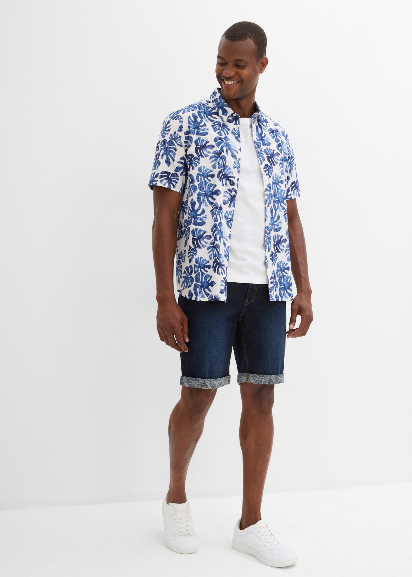 bonprix Bermudas  aus Baumwolle und Elasthan, mit Stretch-Material, reguläre Passform