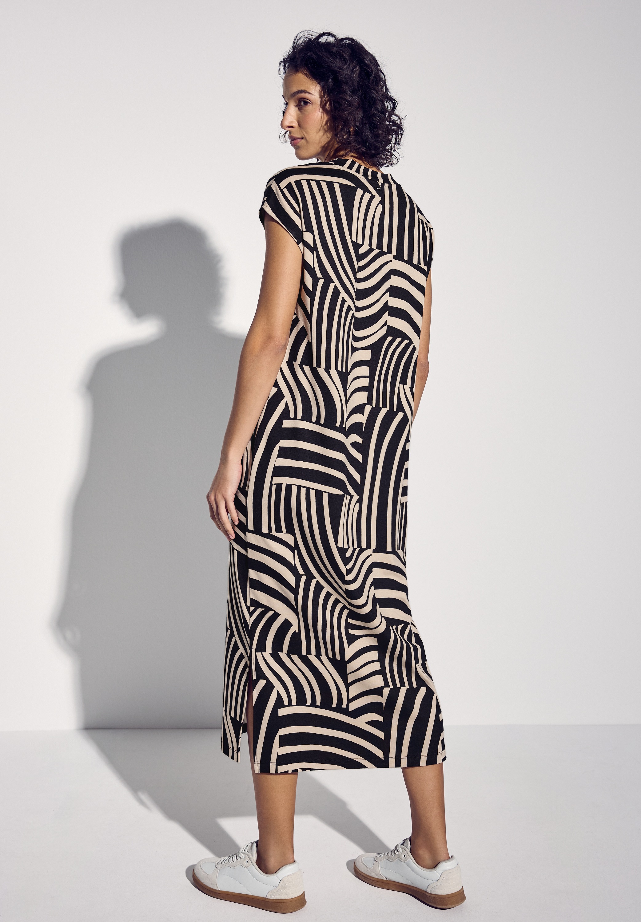 STREET ONE Midikleid Ohne Taschen mit allover Print günstig online kaufen