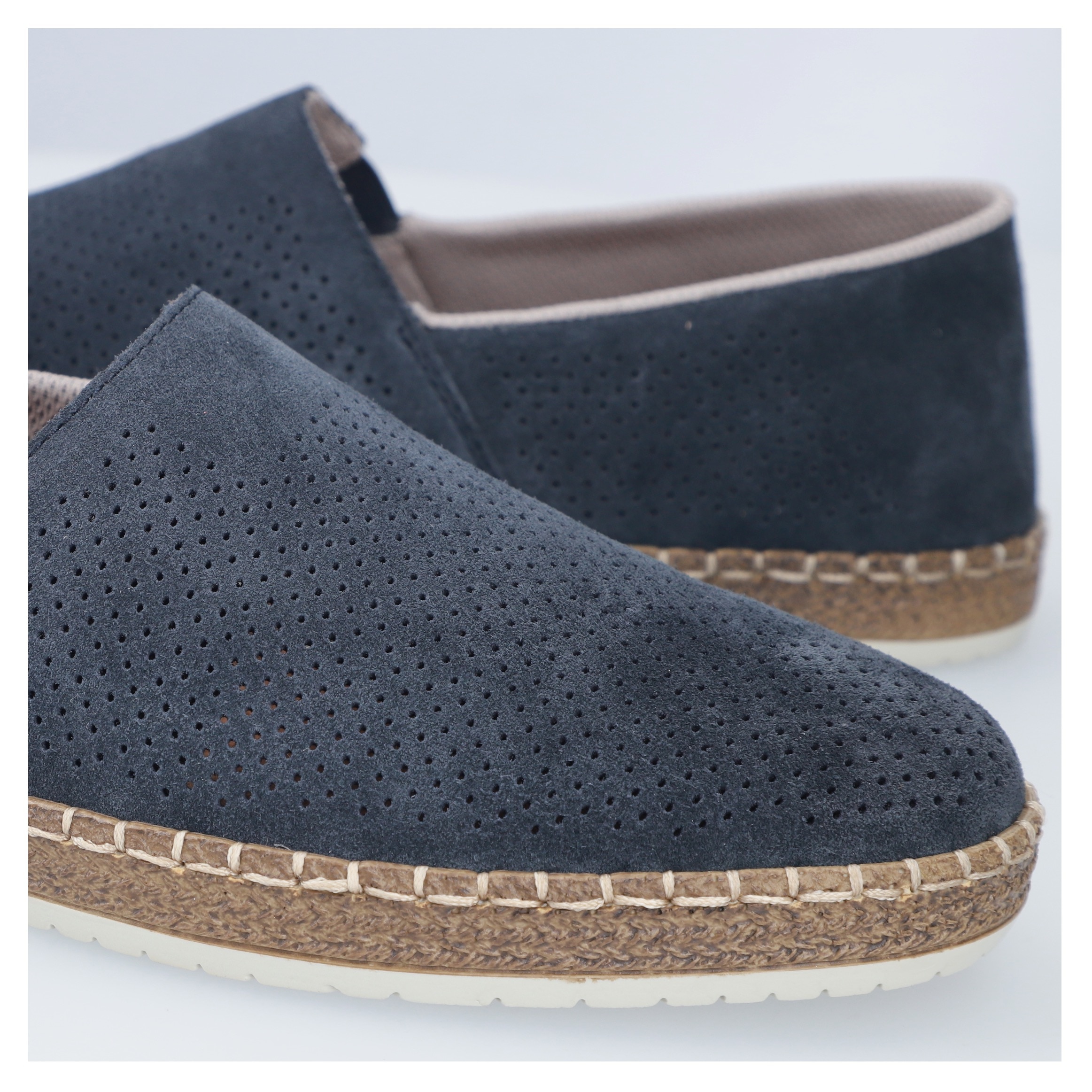 Rieker Slipper, Schlupfschuh, Casual-Slipper, Mokassin mit Perforation