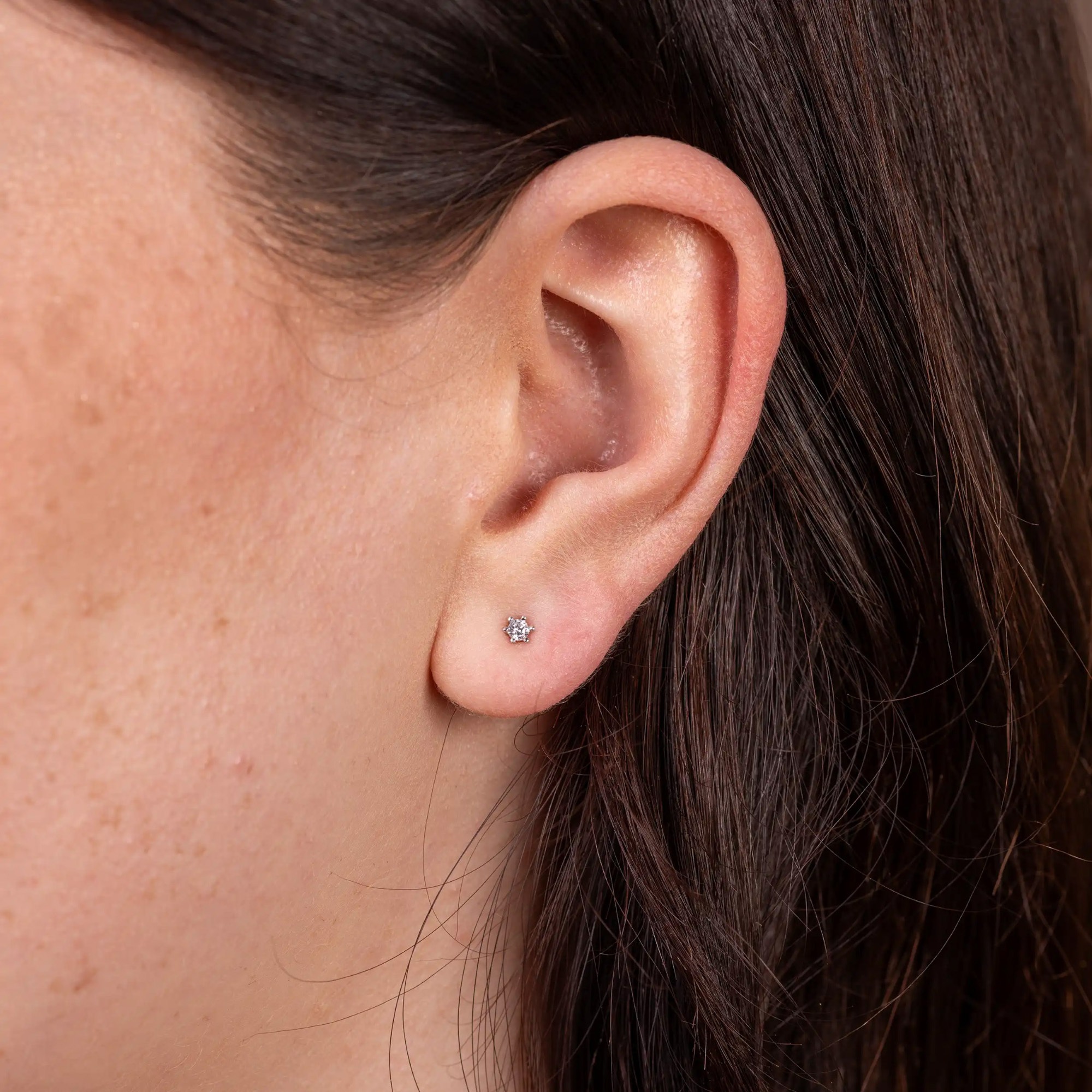 LYOMI Paar Ohrstecker »585/- Weißgold 2 synth. Diam. 0,10 ct.«