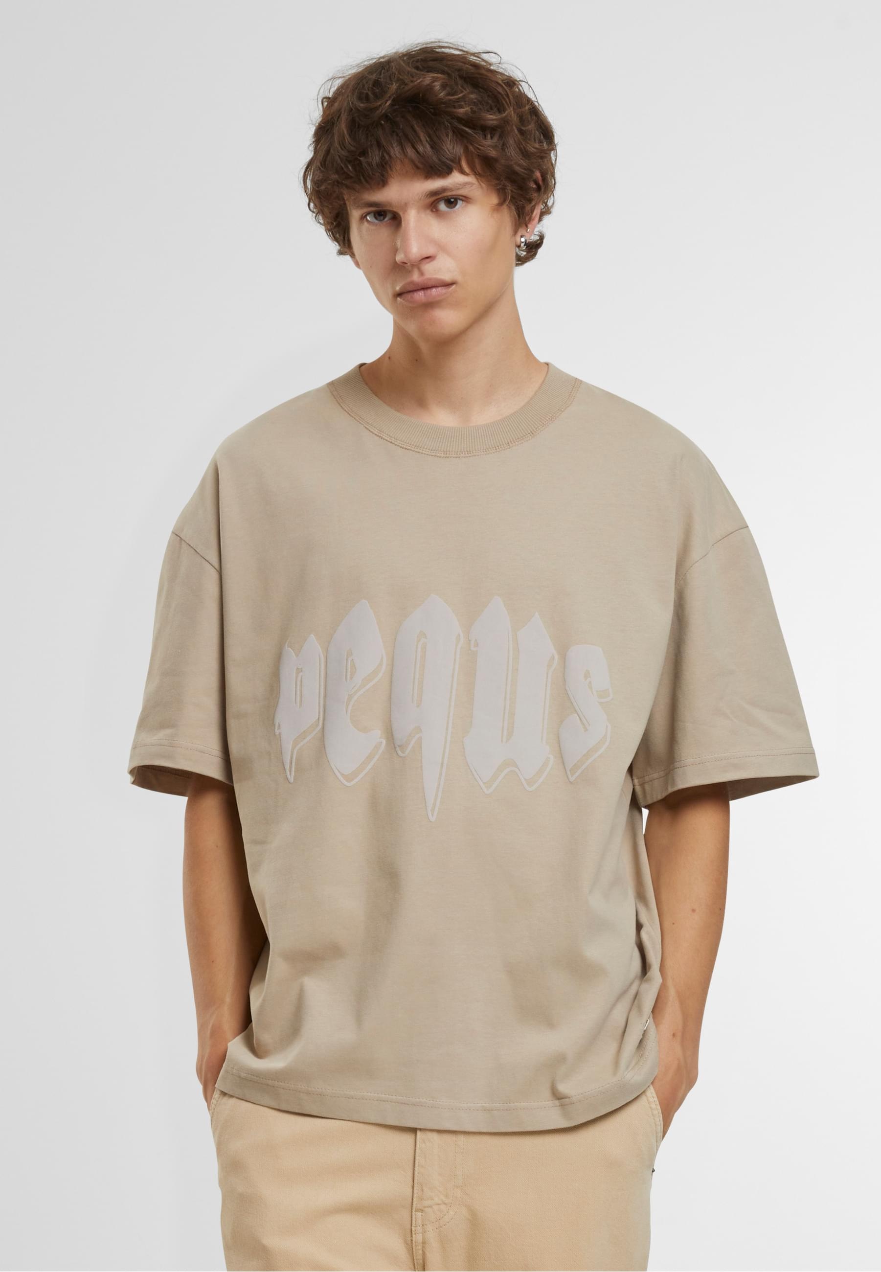 PEQUS T-Shirt »PEQUS PEQUS Mythic Logo T-Shirt«, (1 tlg.)