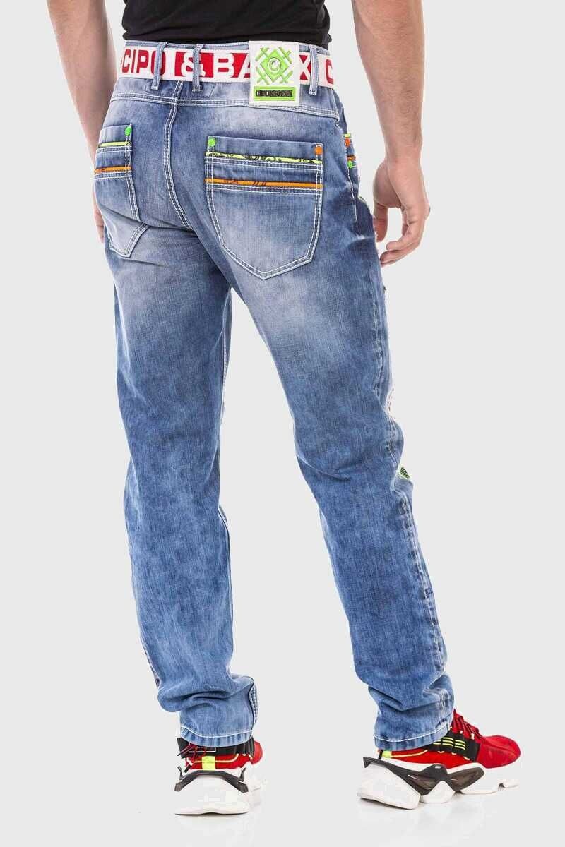 Cipo & Baxx 5-Pocket-Jeans »Jeans«, mit farbigen Ziernähten