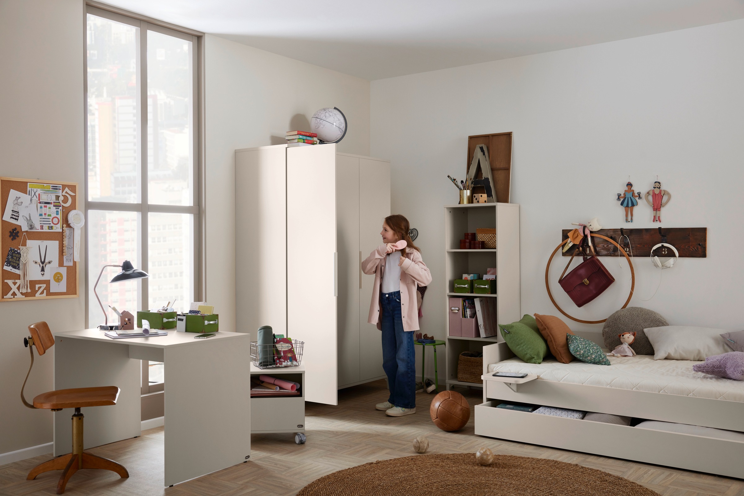 Kinderbett YUNY BY PAIDI "SISTER LOU mit Bettkasten, Jugendliege", beige (cashmere, beige), B:95,7cm H:55,9cm L:204cm, Betten, Kinderbett, bietet extra Stauraum oder zweite Liegefläche, Kojenliege Beige 3