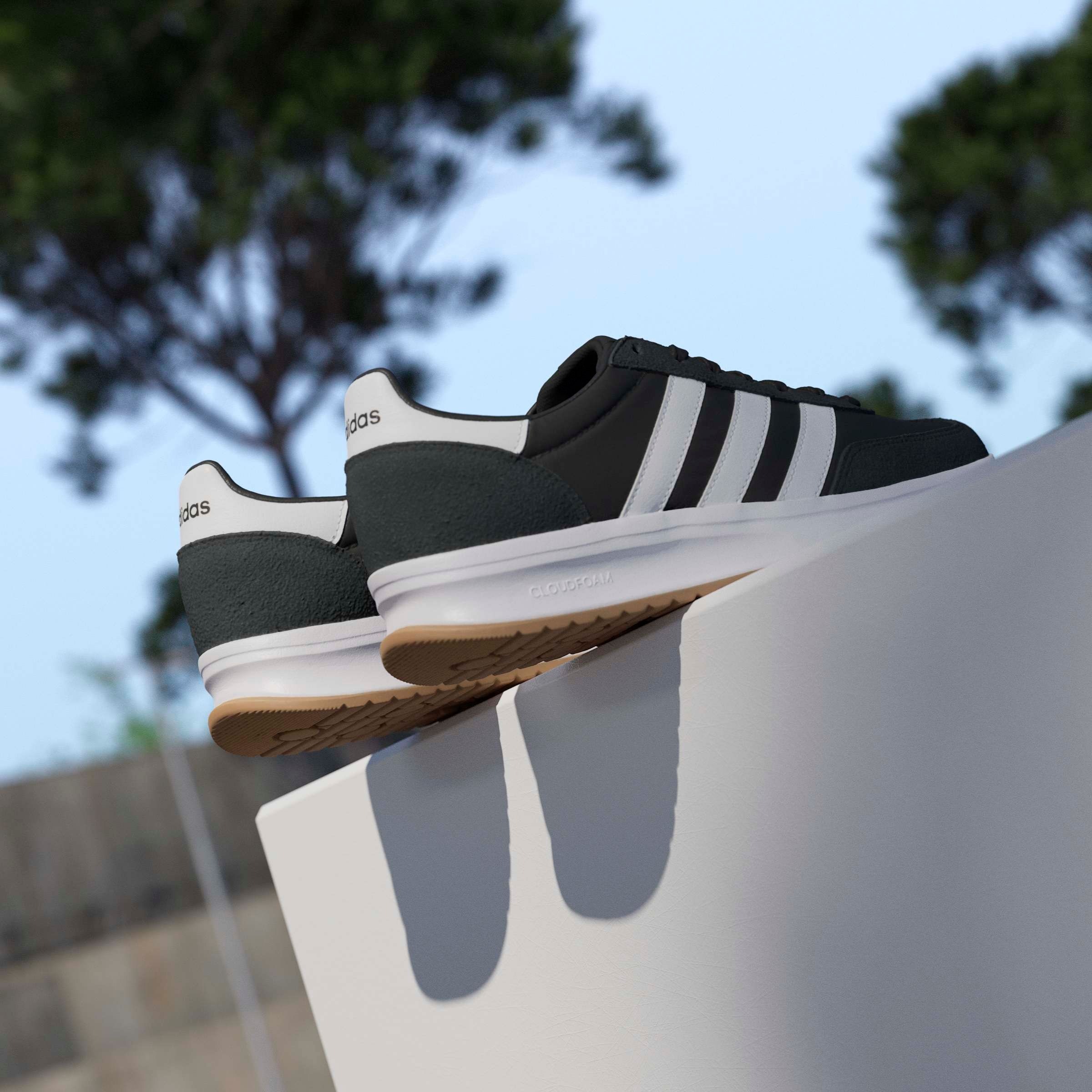 adidas Sportswear Sneaker »RUN 70S 2.0«  inspiriert vom Design des adidas SL72