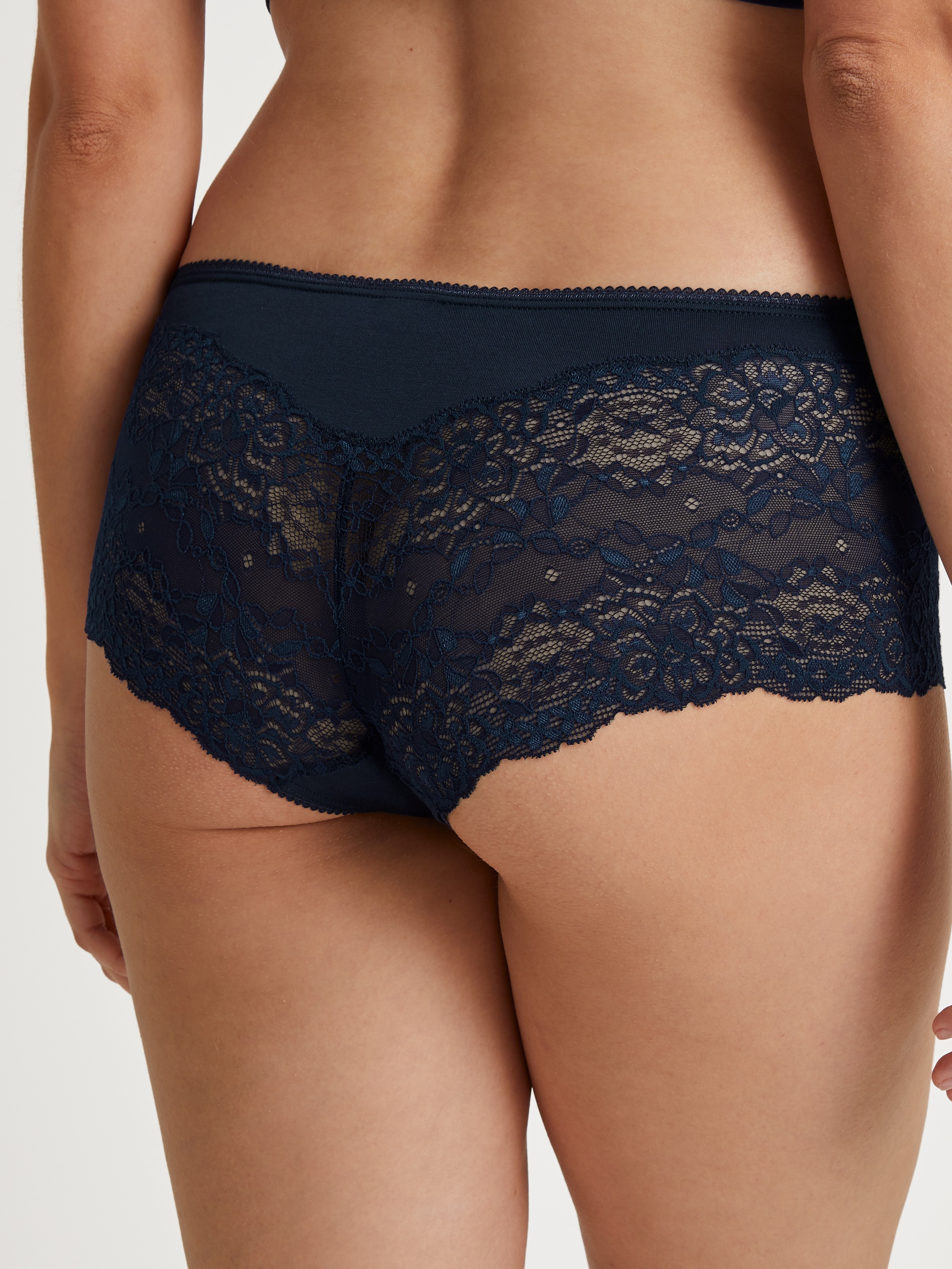 CALIDA Panty »Sensual Secrets«, mit zarter, leicht transparenter Spitze