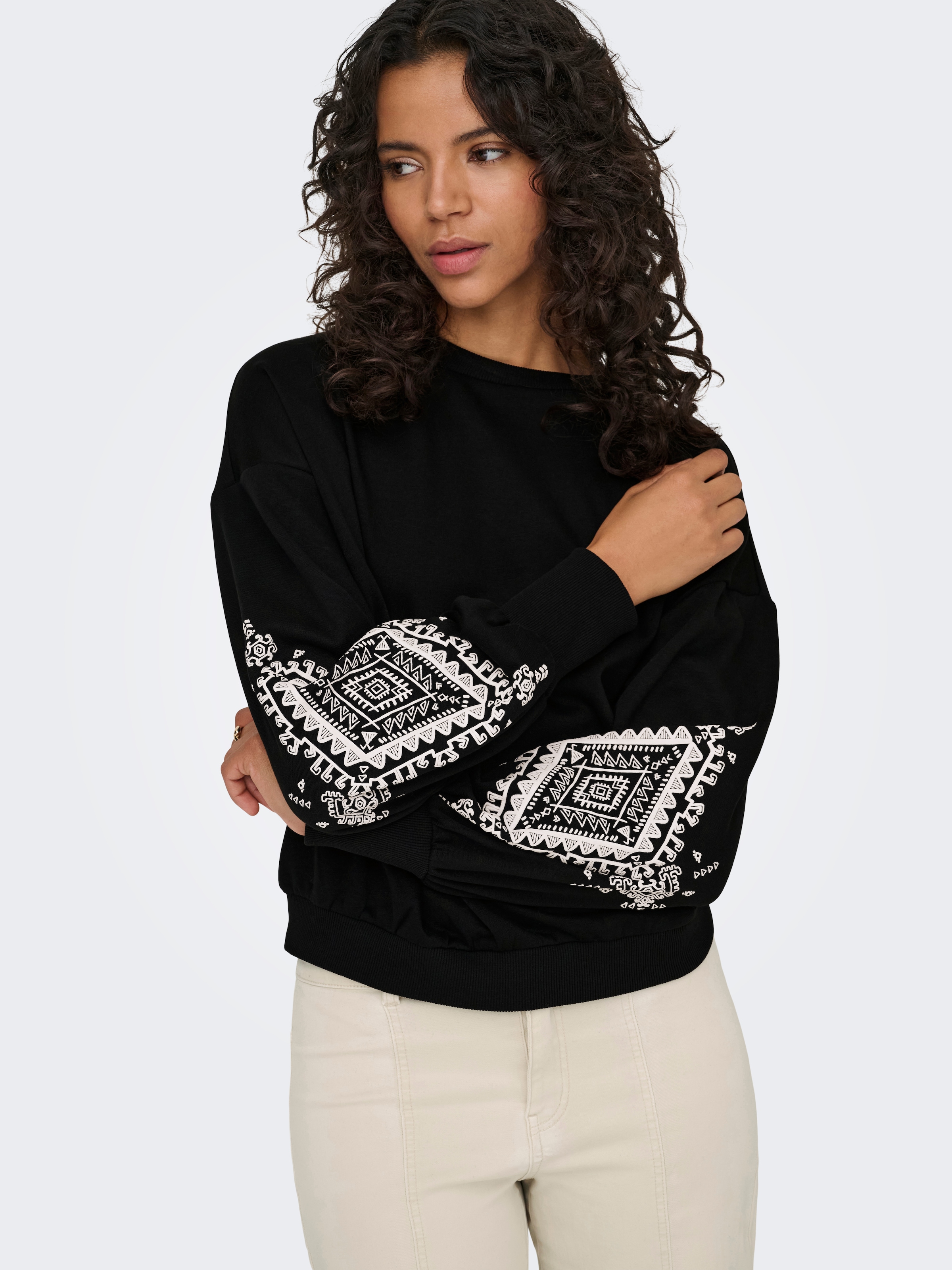 ONLY Sweatshirt »ONLBROOKE L/S O-NECK FLOWER SWT«, Baumwollmischung, regular fit
