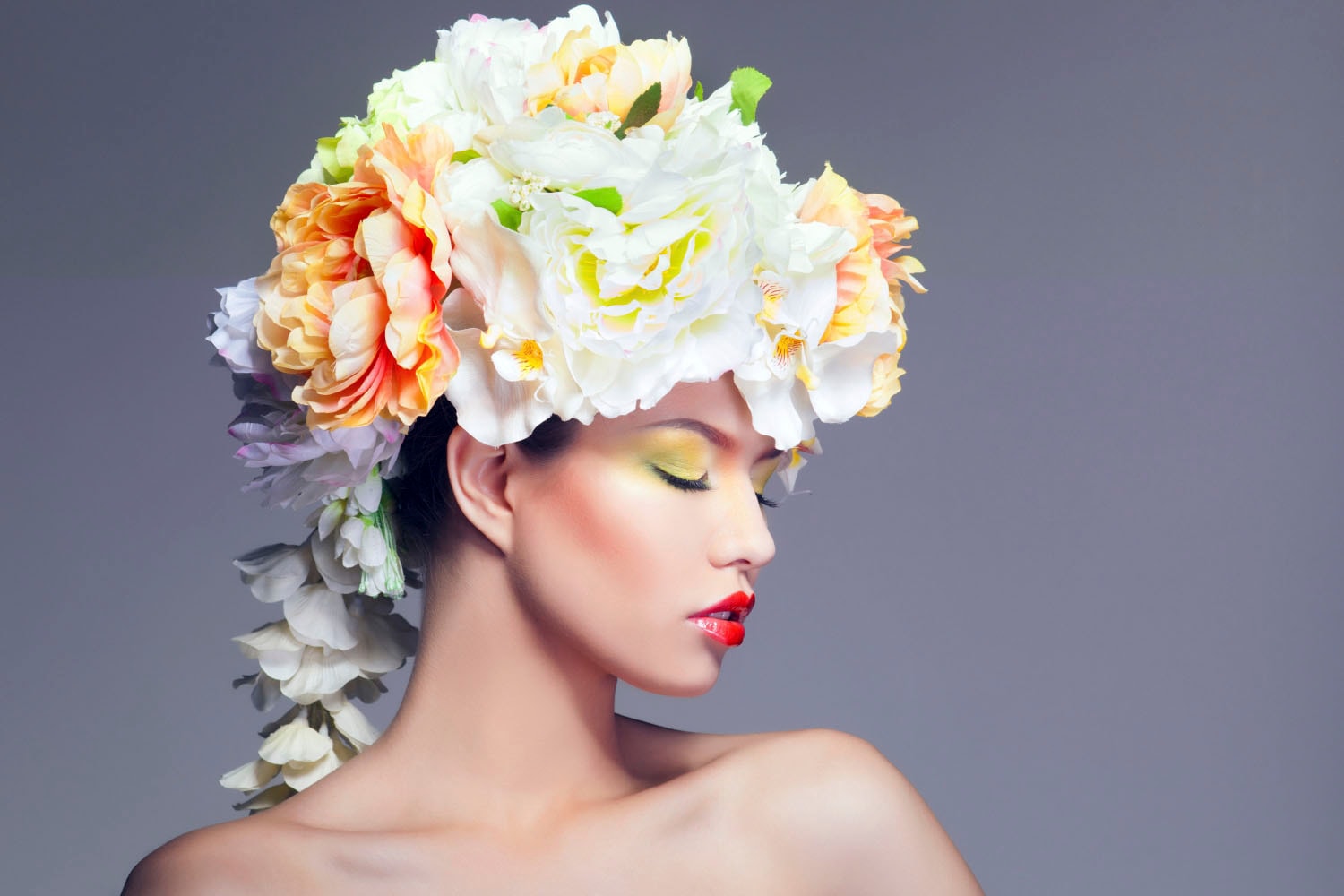 Acrylglasbild »Frau mit Blumenhut«
