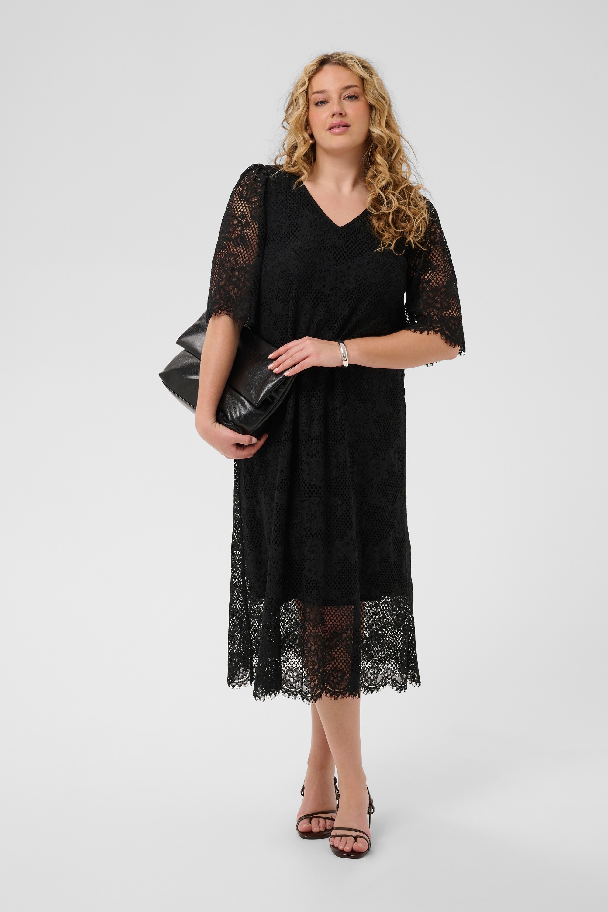 KAFFE Curve Midikleid »KAFFE Curve Kleid KCcarley«