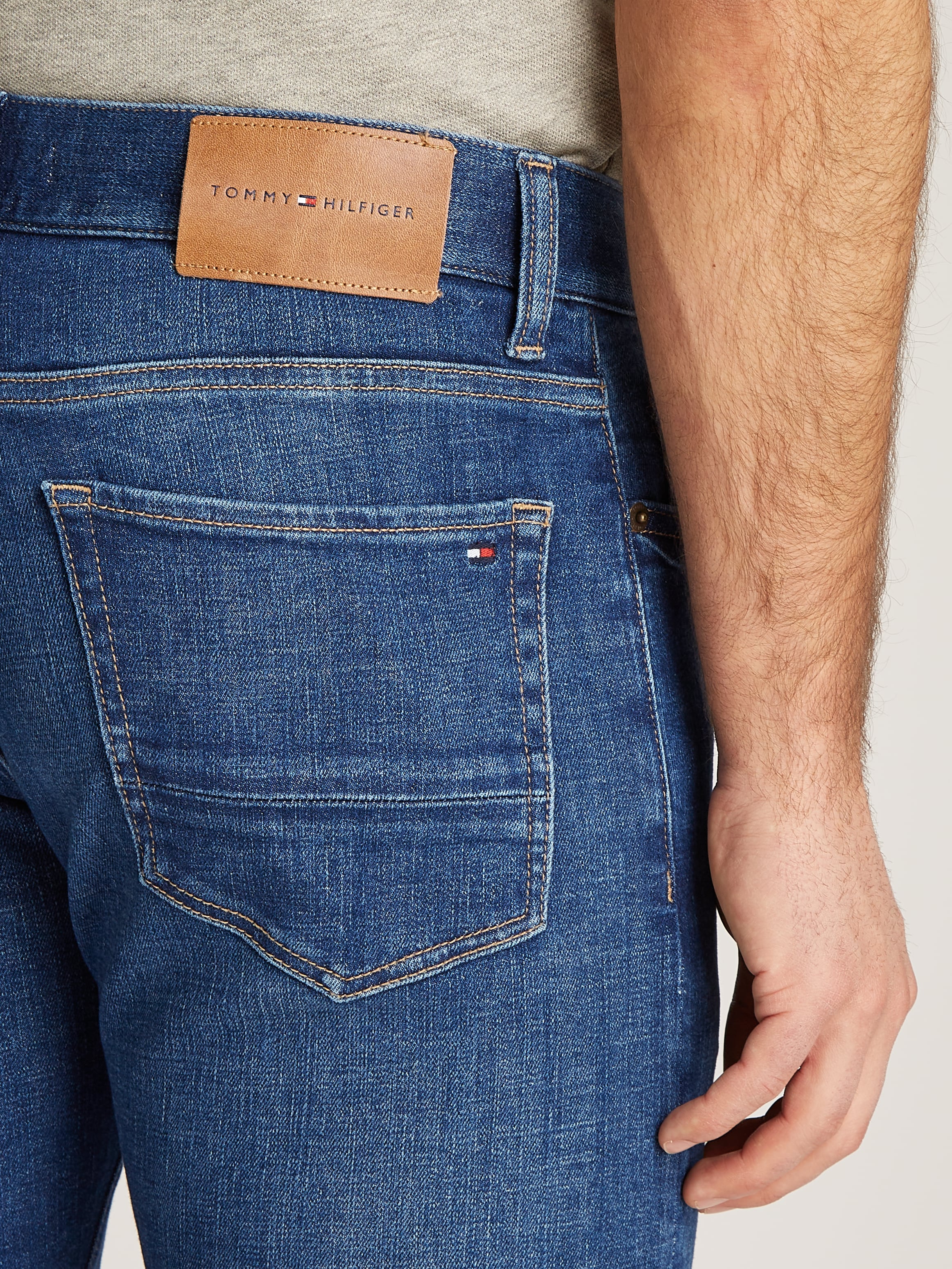Tommy Hilfiger Slim-fit-Jeans »SLIM BLEECKER PSTR TEXAS INDIGO«, in blauer Waschung
