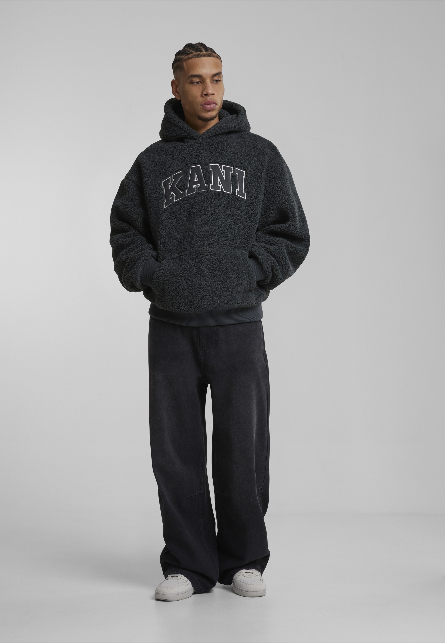 Karl Kani Kapuzensweatshirt »Karl Kani Karl Kani Serif Teddy Hoodie«, 1 Stk.
