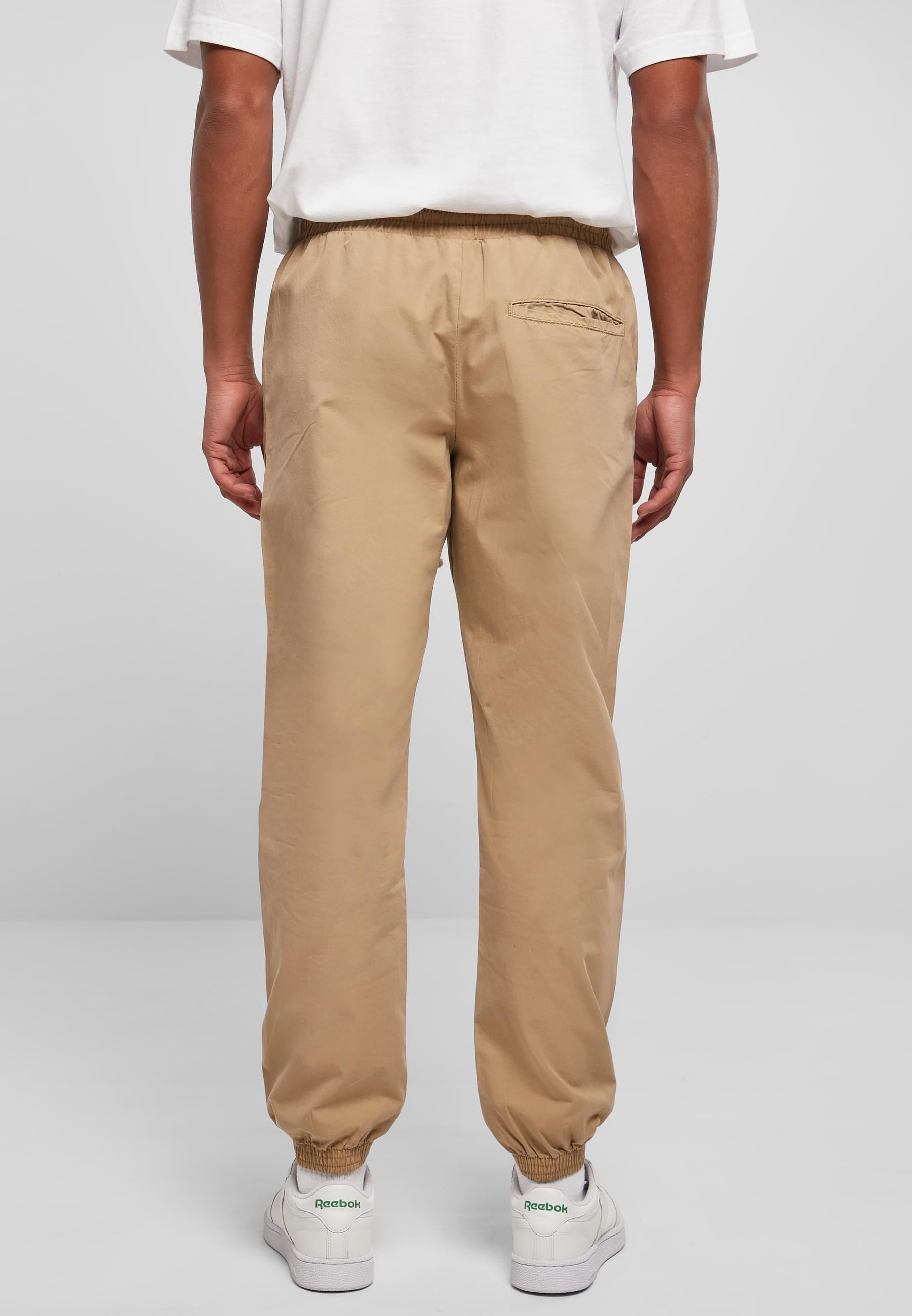 URBAN CLASSICS Jogginghose »Urban Classics Herren Basic Jogg Pants«, (1 tlg.)
