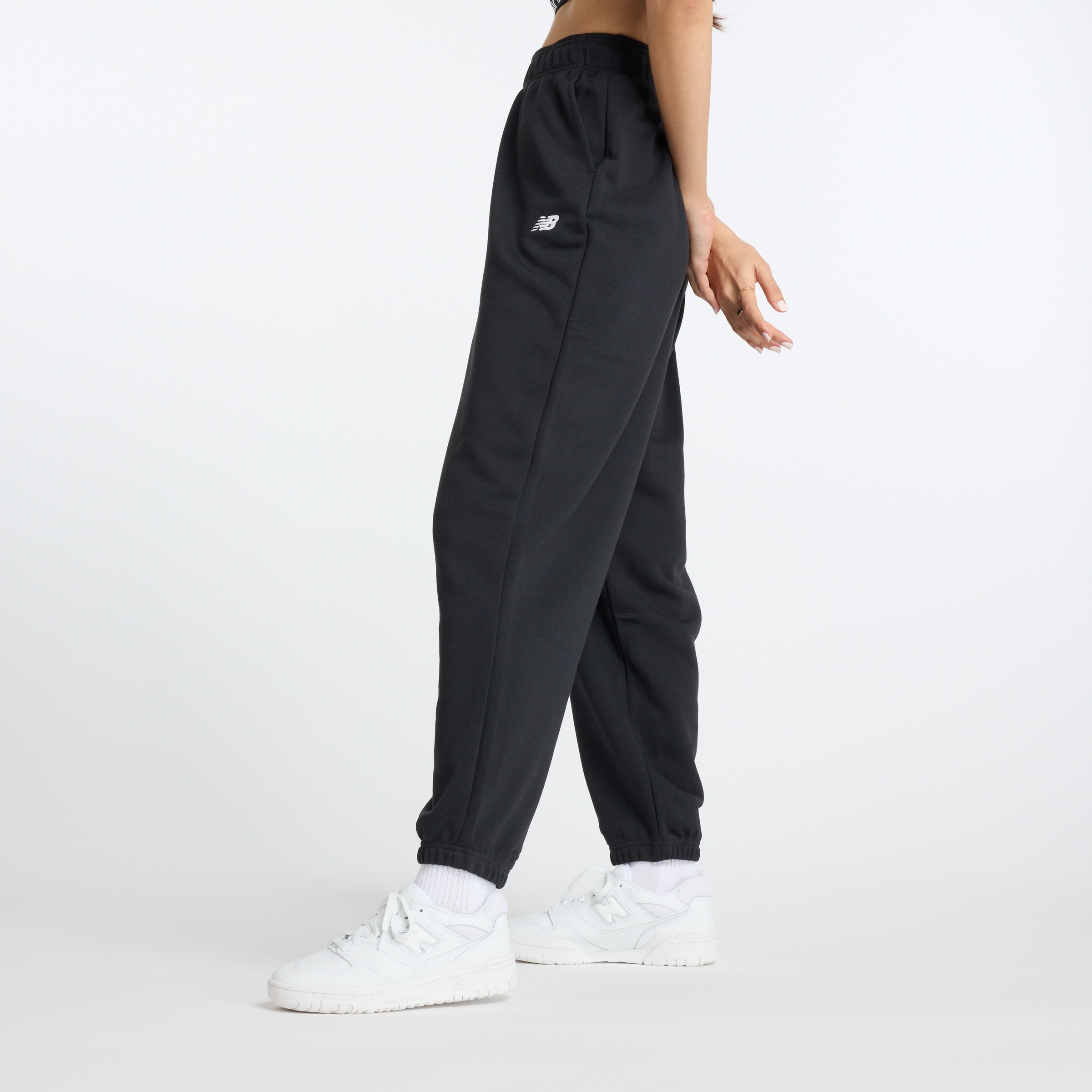 New Balance Jogginghose "SPORT ESSENTIALS FRENCH TERRY JOGGER" lockere Pass günstig online kaufen