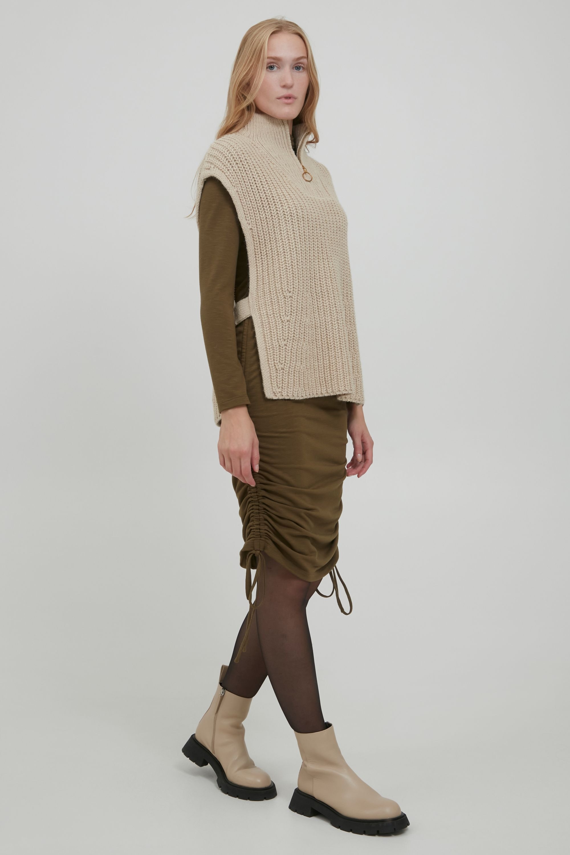 b.young Strickjacke »Pullunder BYOella«