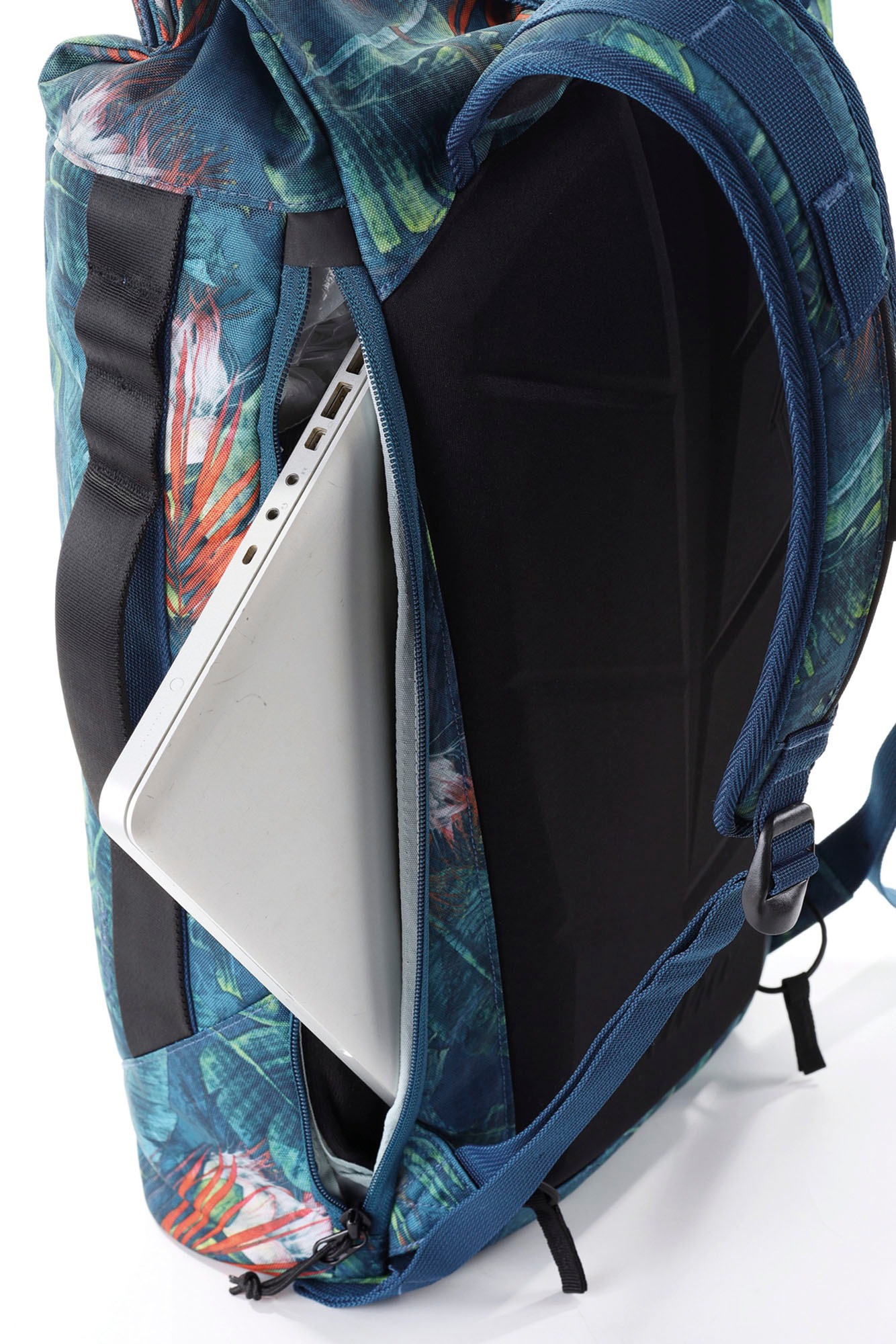 NITRO Freizeitrucksack »Scrambler«, Rucksack für Alltag, Arbeit & Reise mit Roll-Top, Cityrucksack