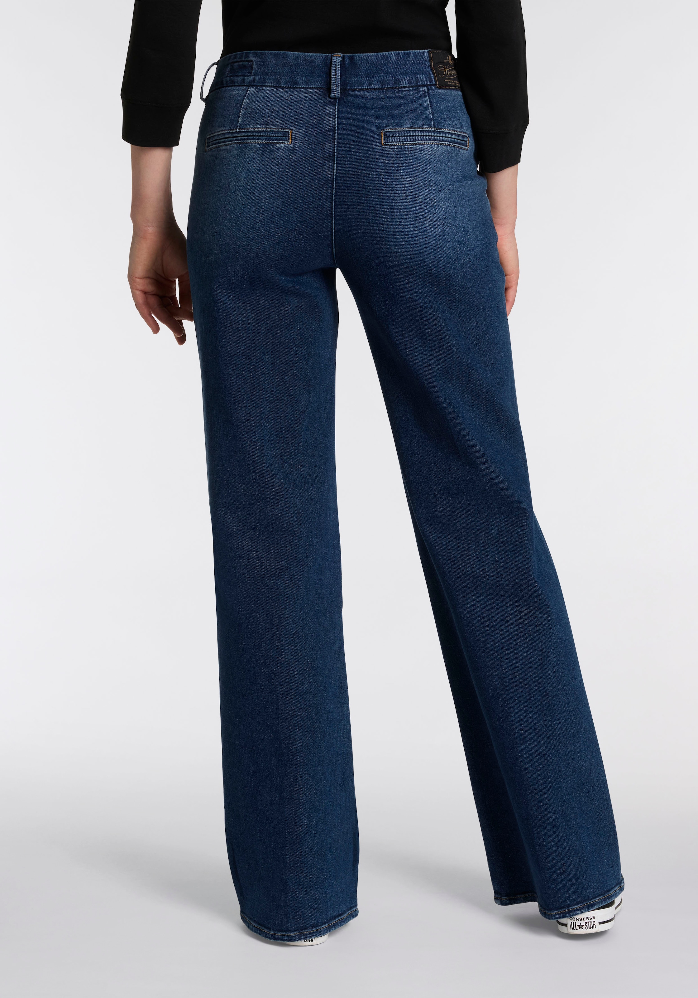 Herrlicher Schlagjeans »Lovely Flared Denim Cashmere Touch«, im Flared Fit