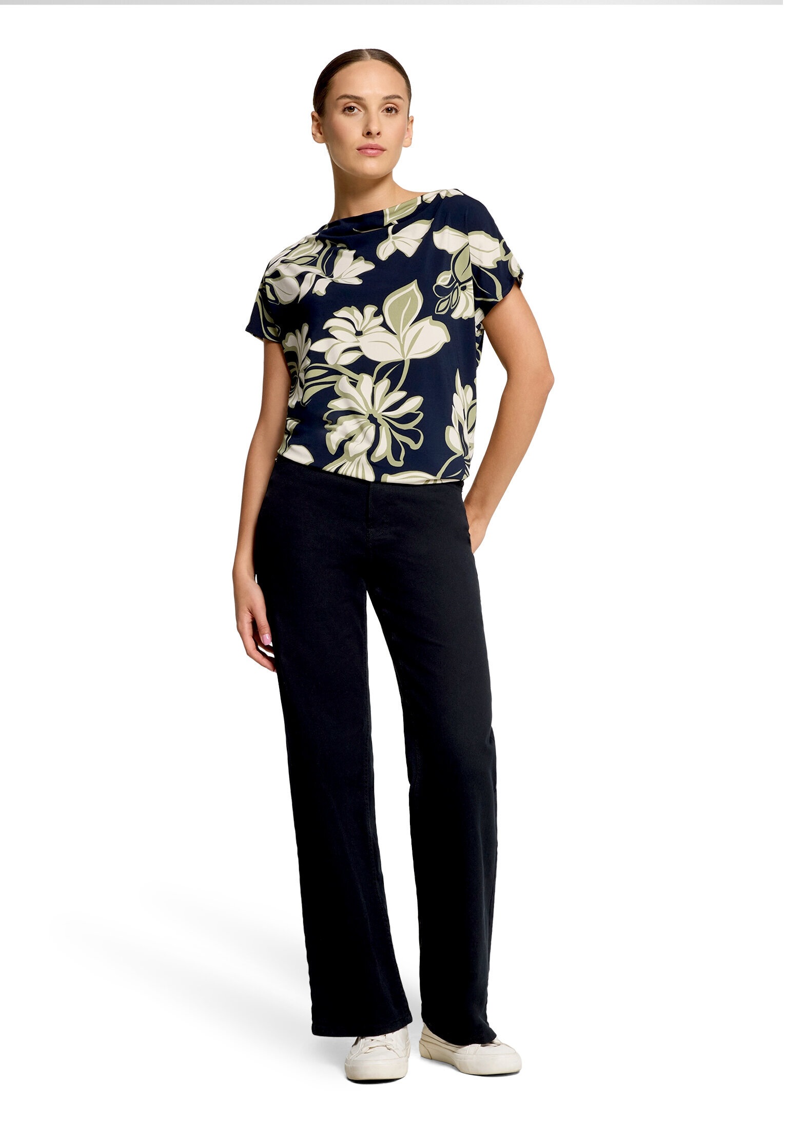 Betty Barclay Kurzarmshirt »Damen mit Wasserfallausschnitt« 1 Stk.