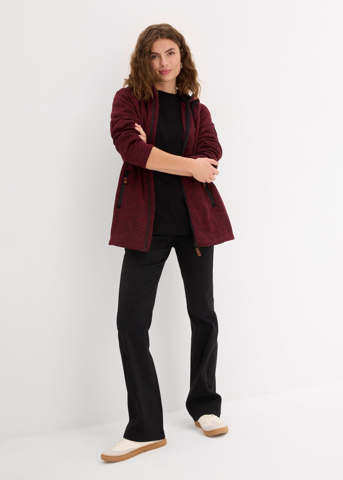 bonprix Strickfleecejacke 1 Stk. tlg. mit Kapuze bequeme Passform, mit Kapuze, mit verschließbaren Taschen