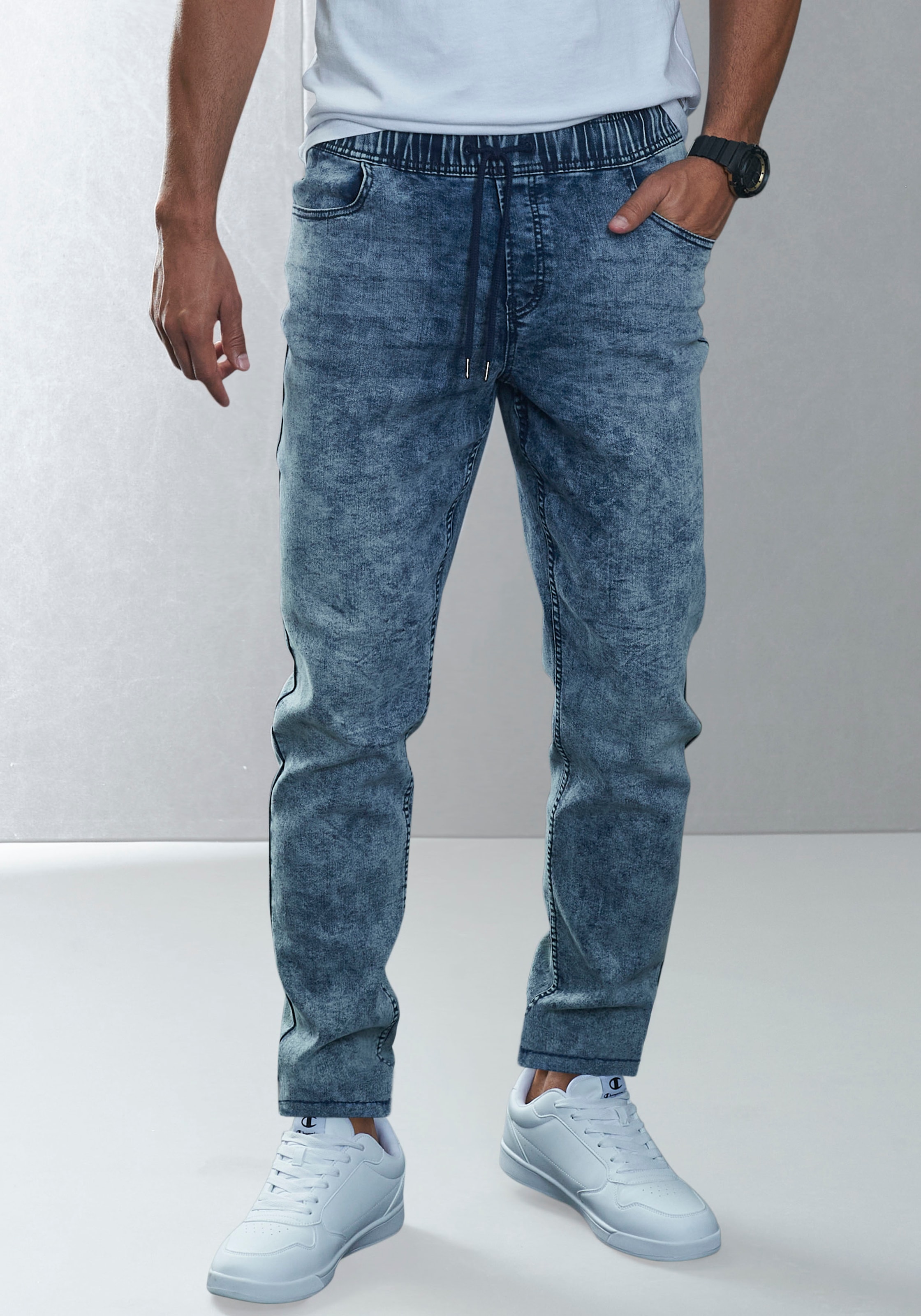 Buffalo Schlupfjeans, Jogg Pants mit Bindeband aus elastischer Denim-Qualität