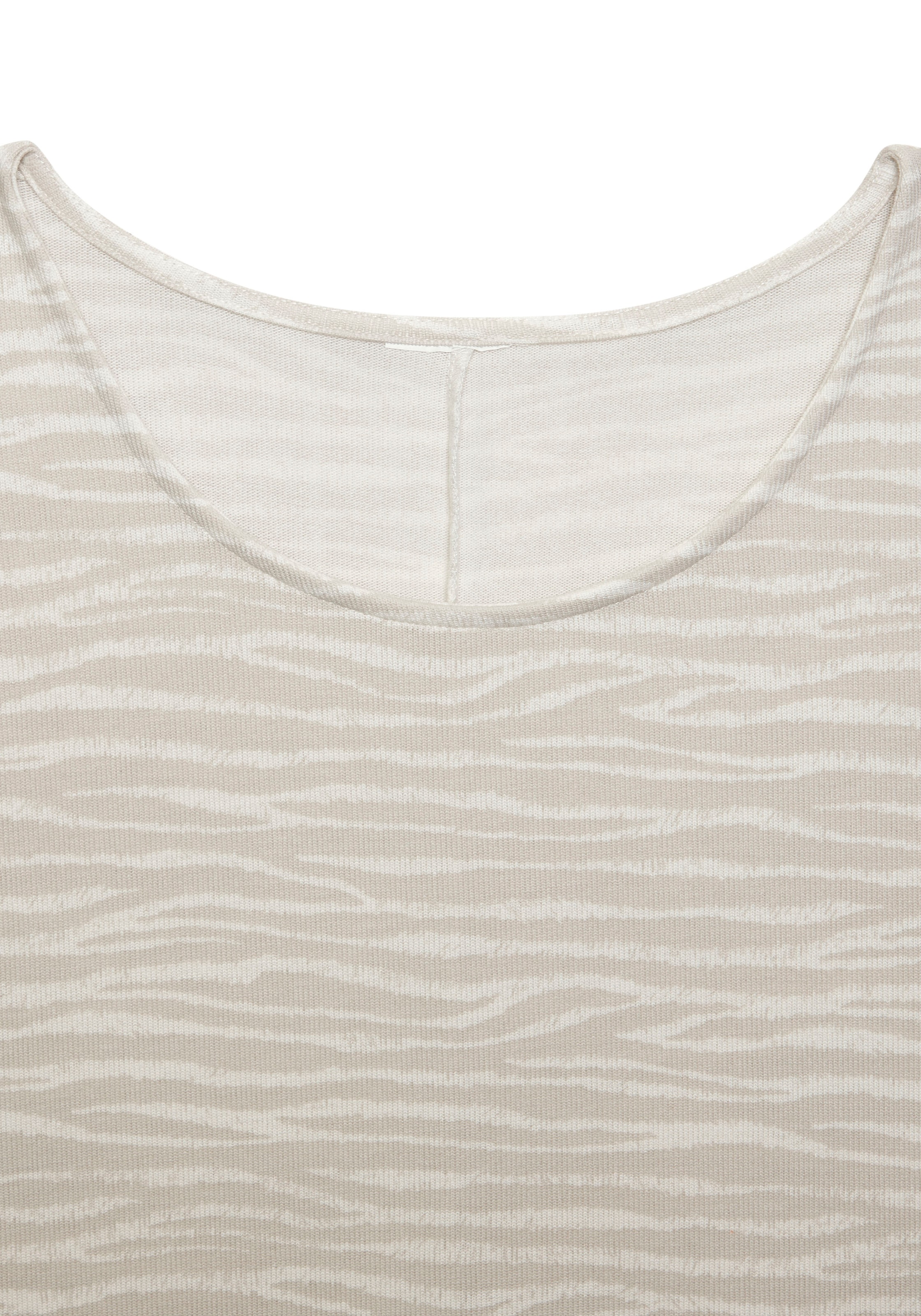 LASCANA 3/4-Arm-Shirt »mit modischem Zebra-Muster«, aus weichem Viskose-Strick