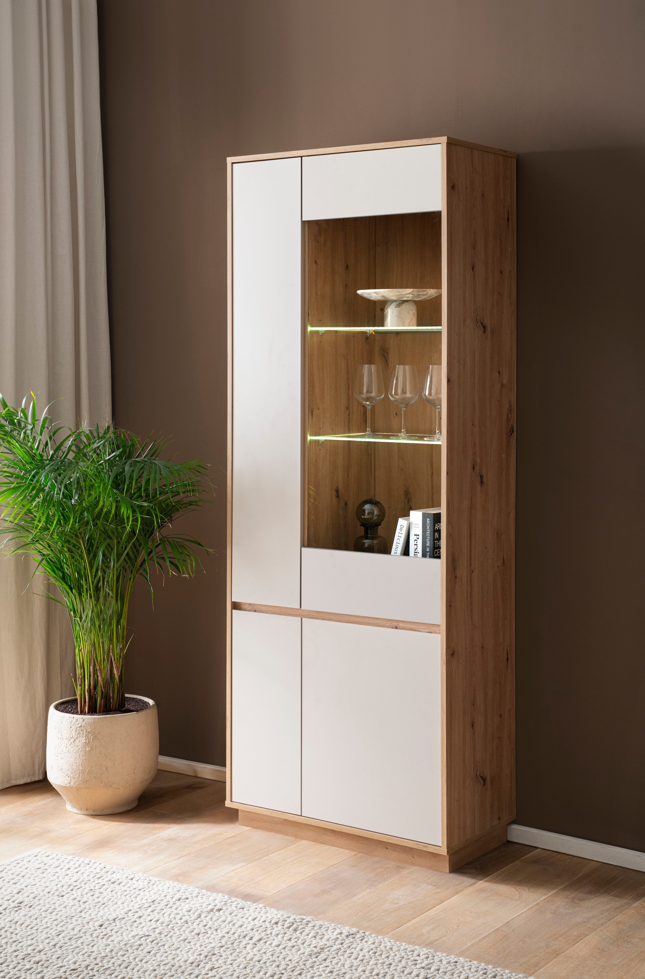 Home affaire Vitrine »Sonora, moderne Glasvitrine, Stauraumelement, Schrank« filigrane Rahmenoptik, ausreichend Stauraum, vielseitig einsetzbar