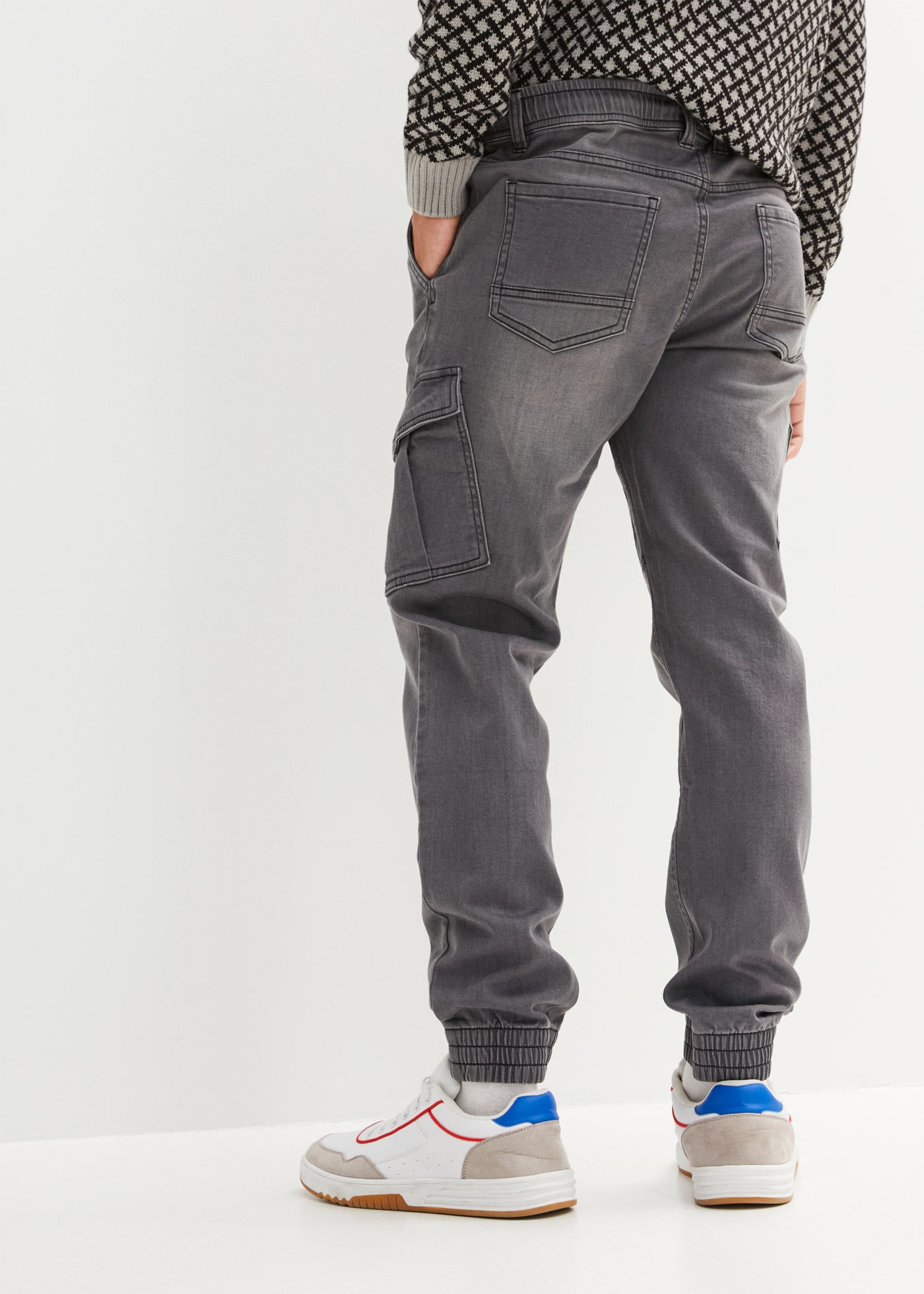 bonprix Jogg Pants "Regular Fit Jeans-Jogger mit Komfortbund, Straight" Reg günstig online kaufen