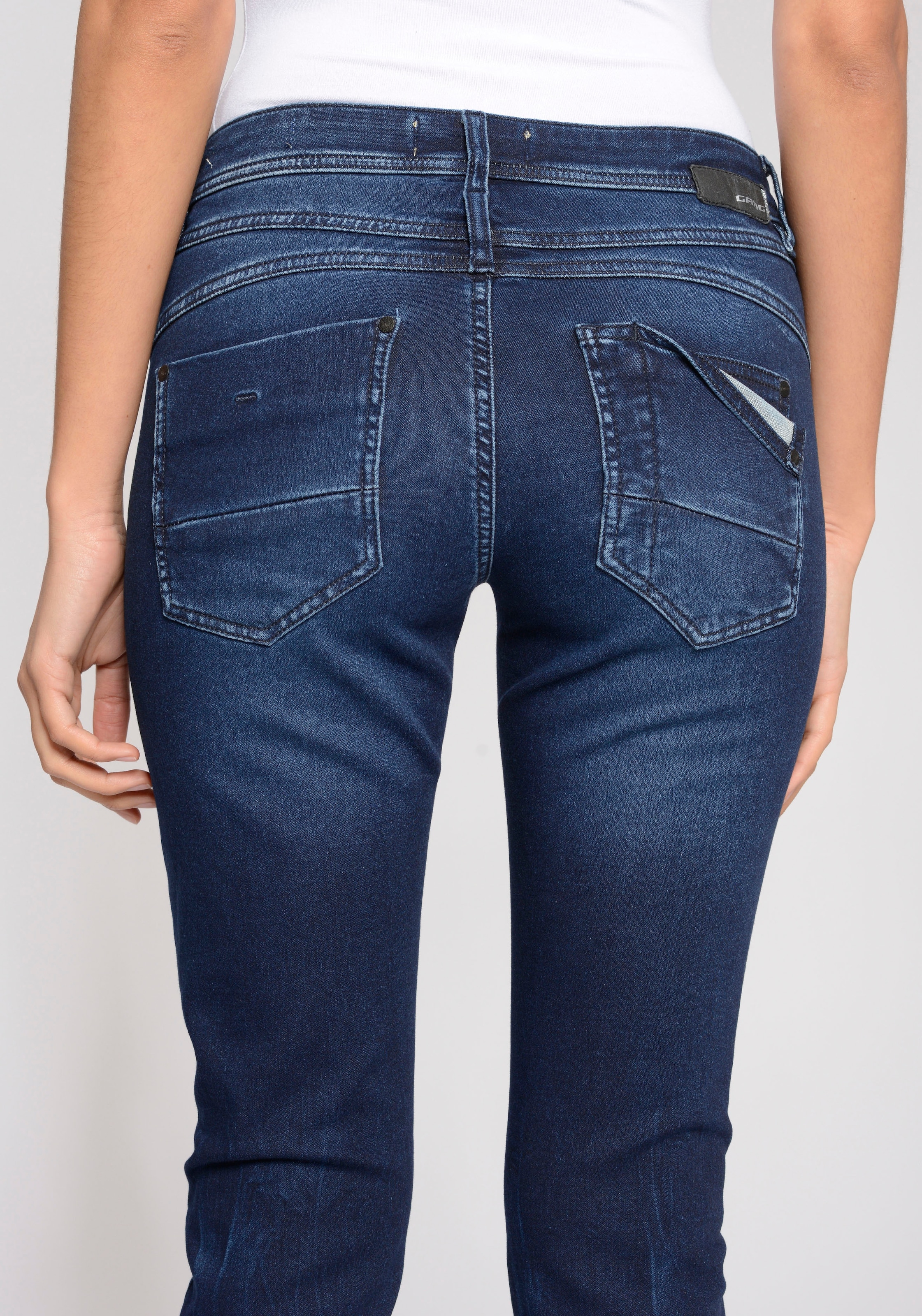 GANG Relax-fit-Jeans »94AMELIE CROPPED«, aus weicher Cord-Qualität