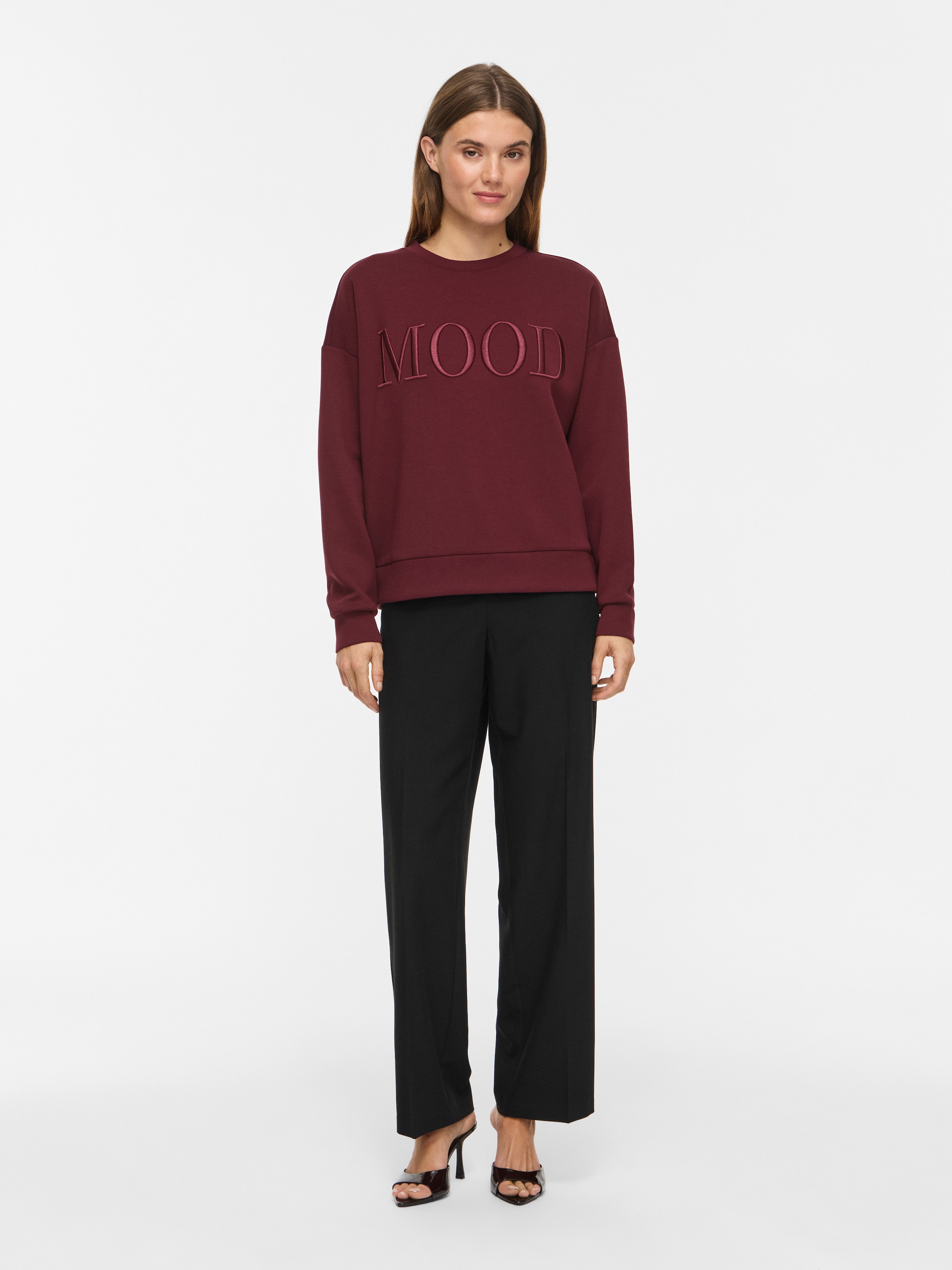 Vila Sweater »VIREFLECT MOOD EMB L/S SWEAT TOP/R/3«, Materialmix, loose fit
