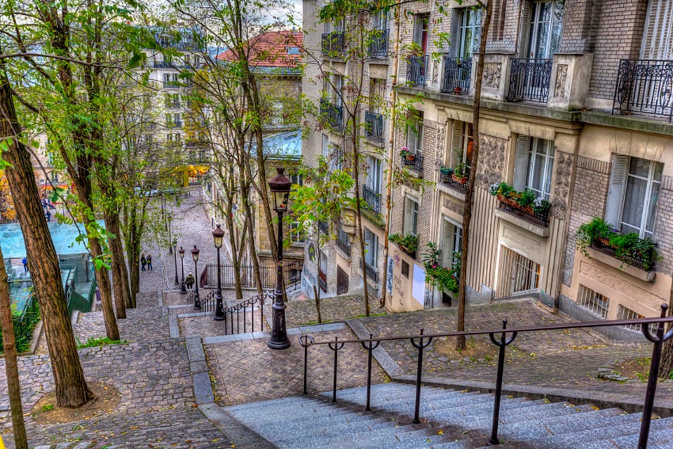 Papermoon Fototapete »Montmartre in Paris«